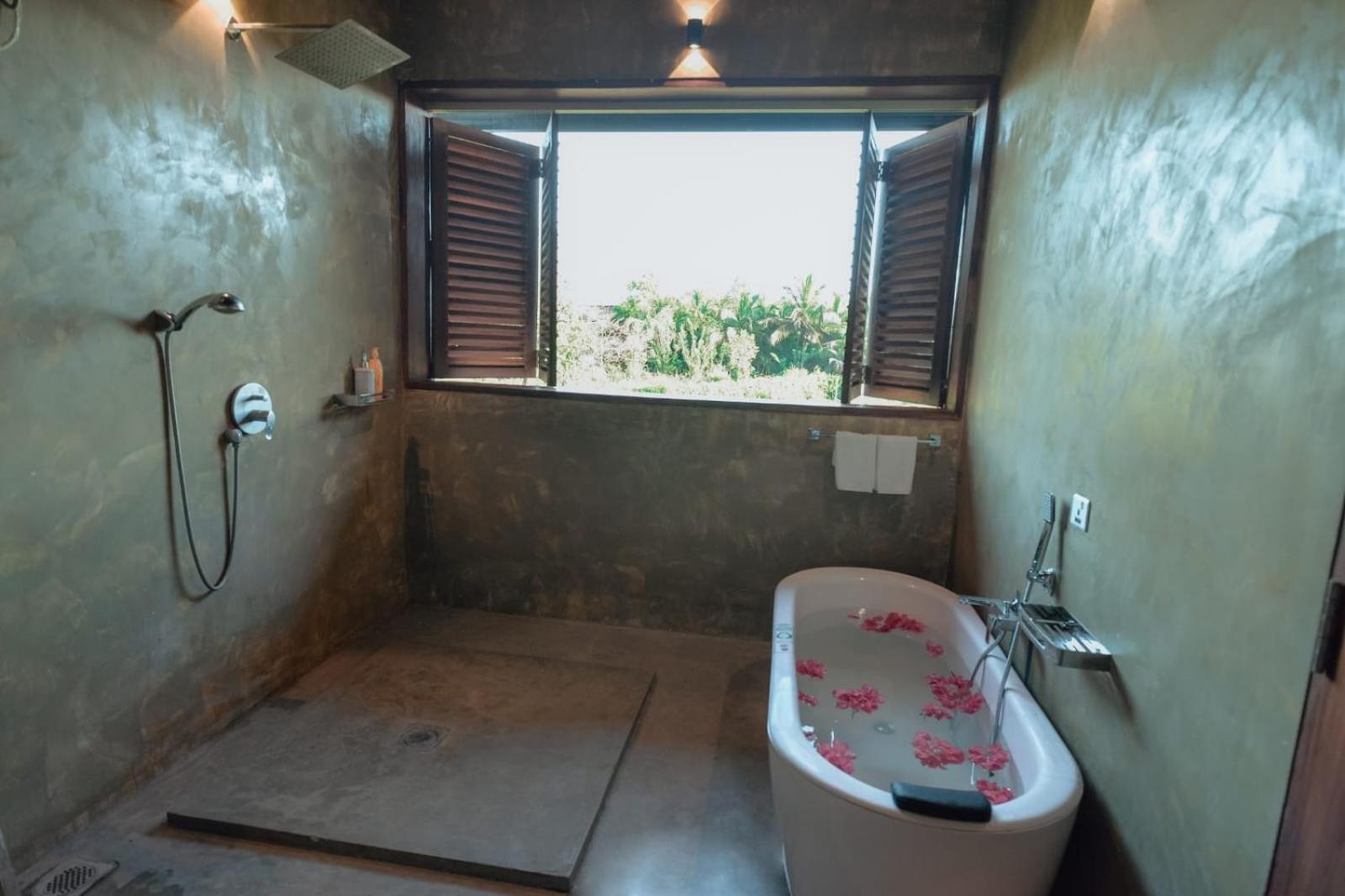 The Villa Lakeshore view 2