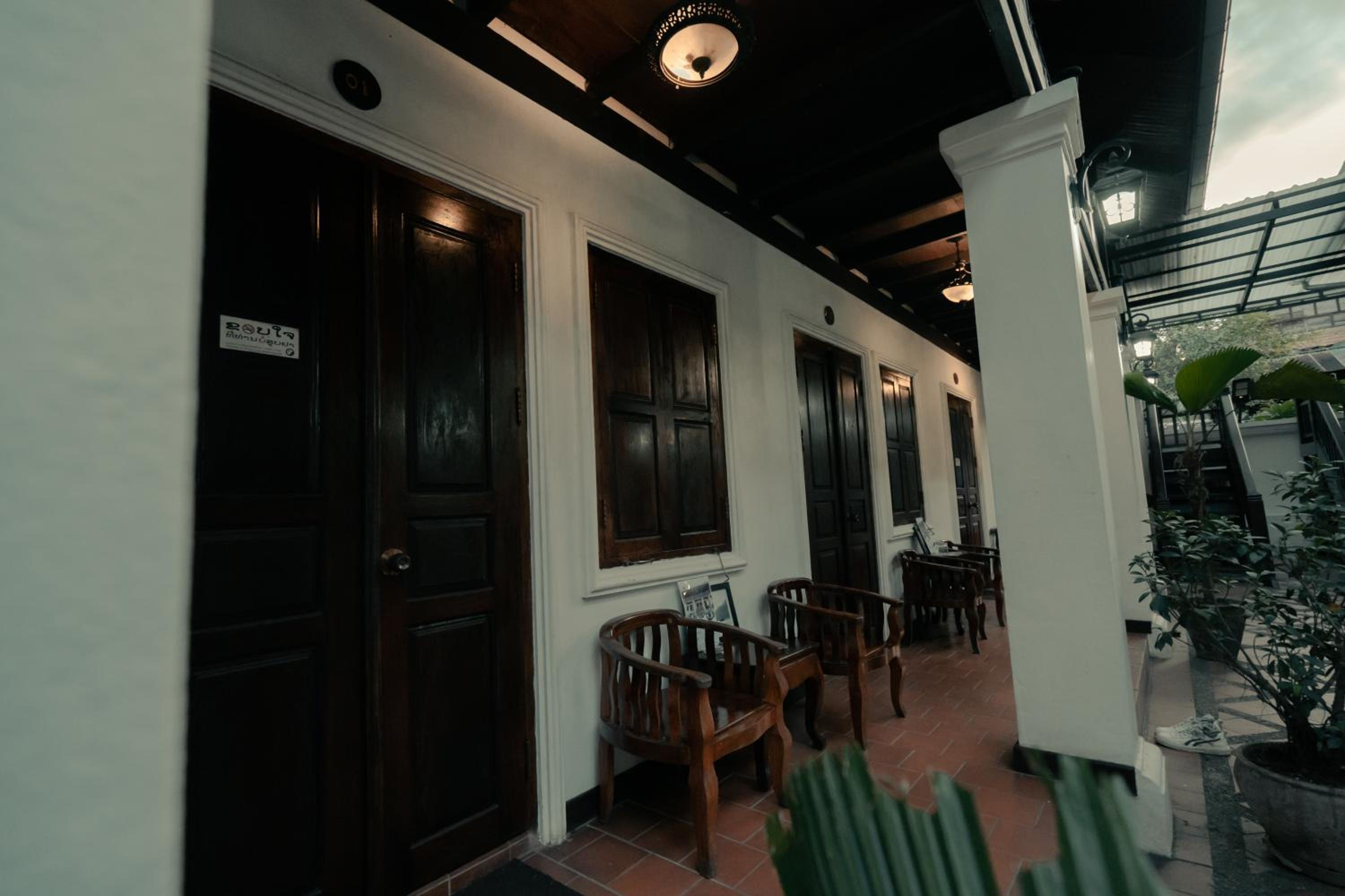 khong kham Hotel