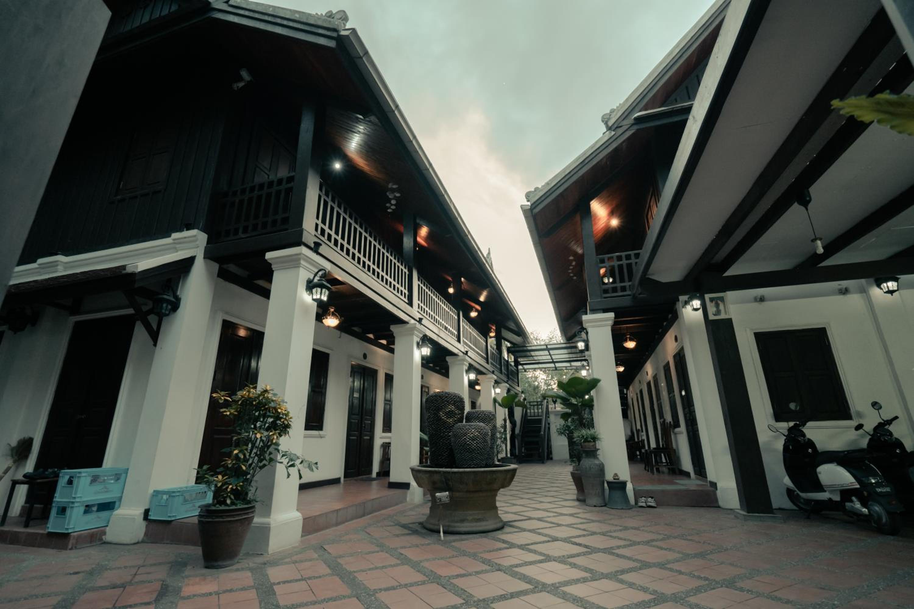khong kham Hotel
