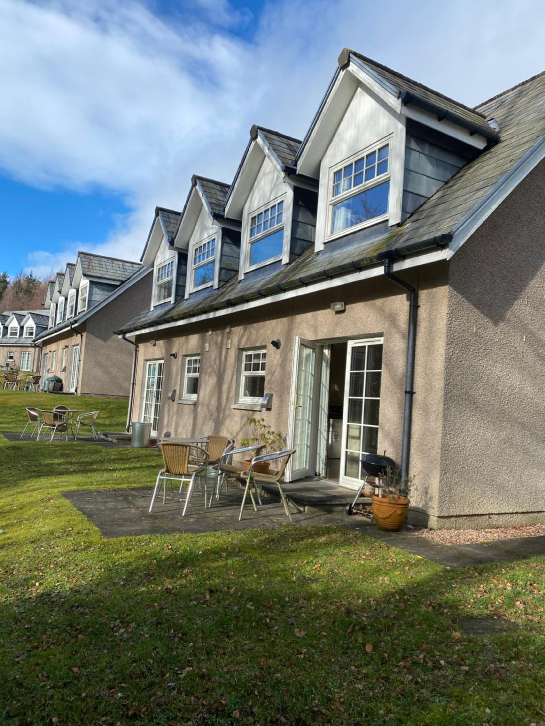 Two bed Villa 4 at Inchmarlo near Banchory in Royal Deeside view 2