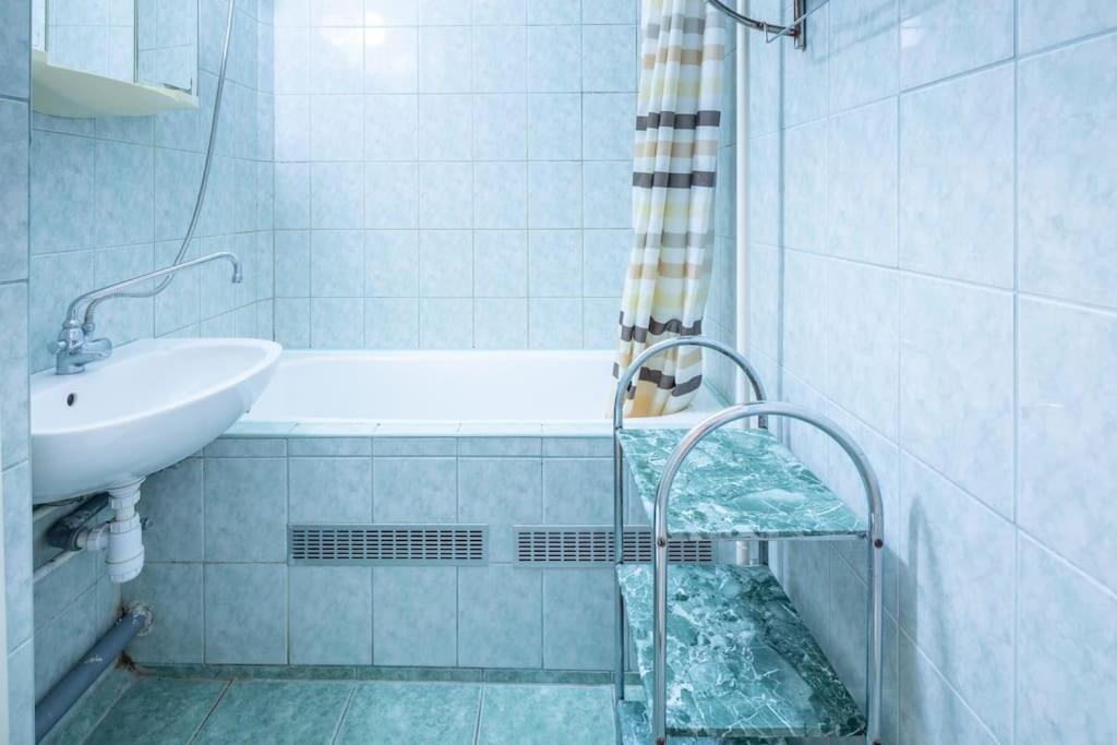 Convenient City Stay