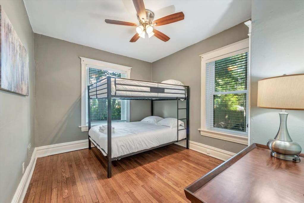 Historic First Floor Unit in Shaw Community STL 1E - Property Image 14