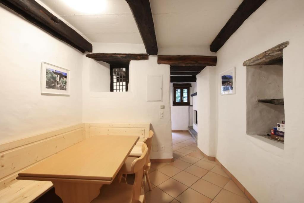 Charming Retreat- 100-Year-Old Stone Rustico