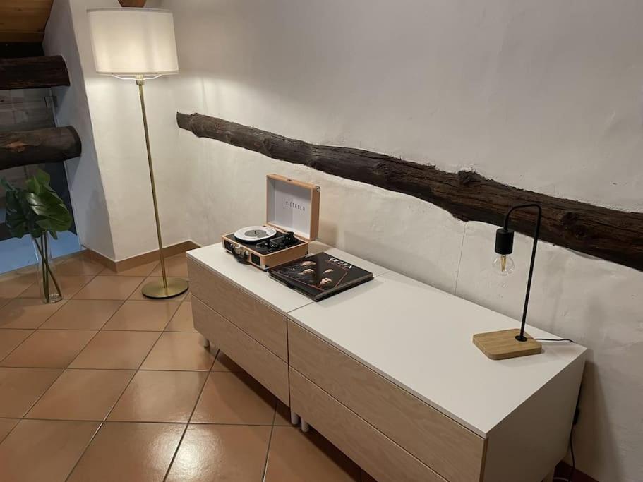 Charming Retreat- 100-Year-Old Stone Rustico