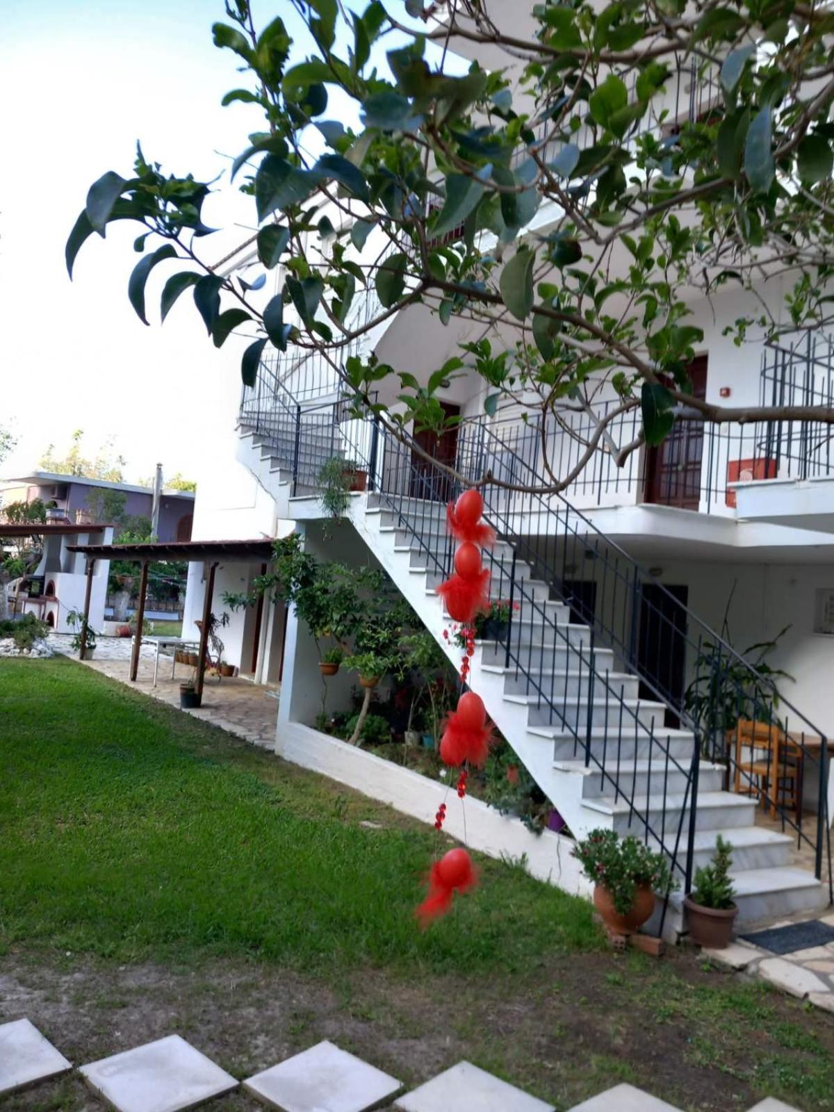 mourkos-apartments