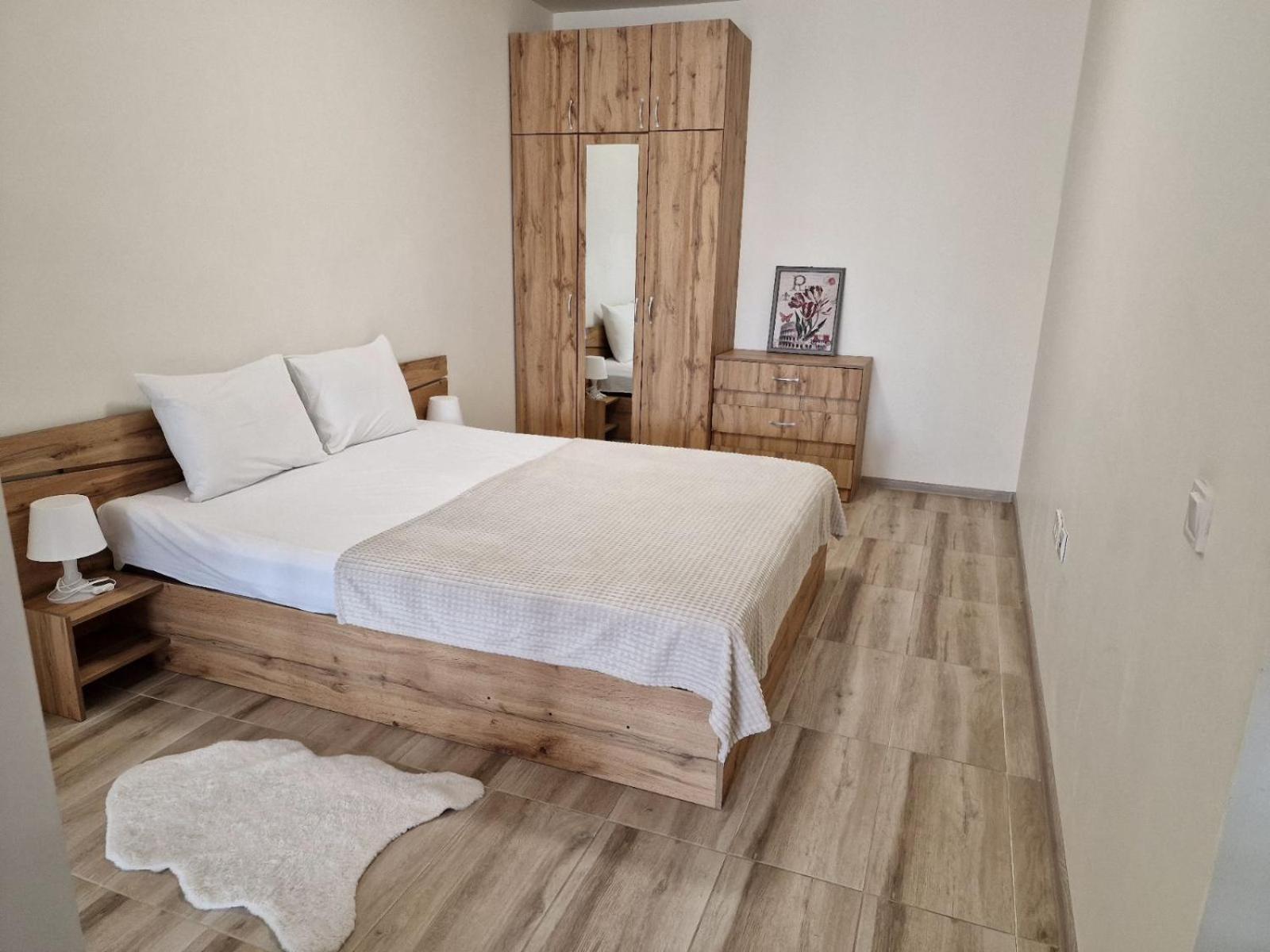 Rent Apartment 30