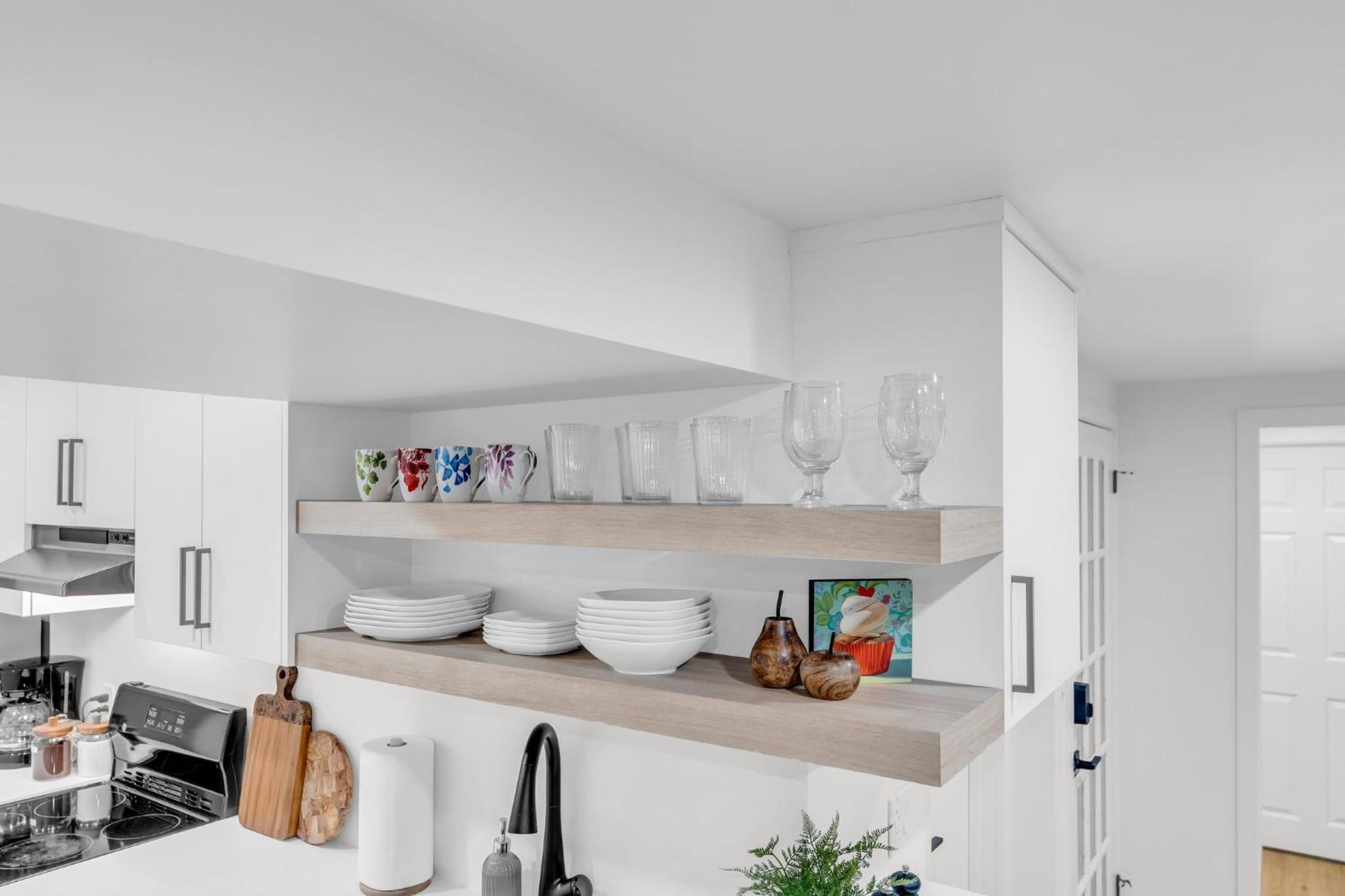 Bright 2-Bedroom Apartment