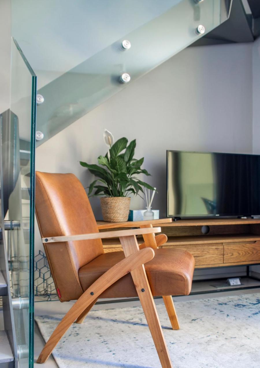 Sophisticated City Escape - Luxury De Waterkant Stay