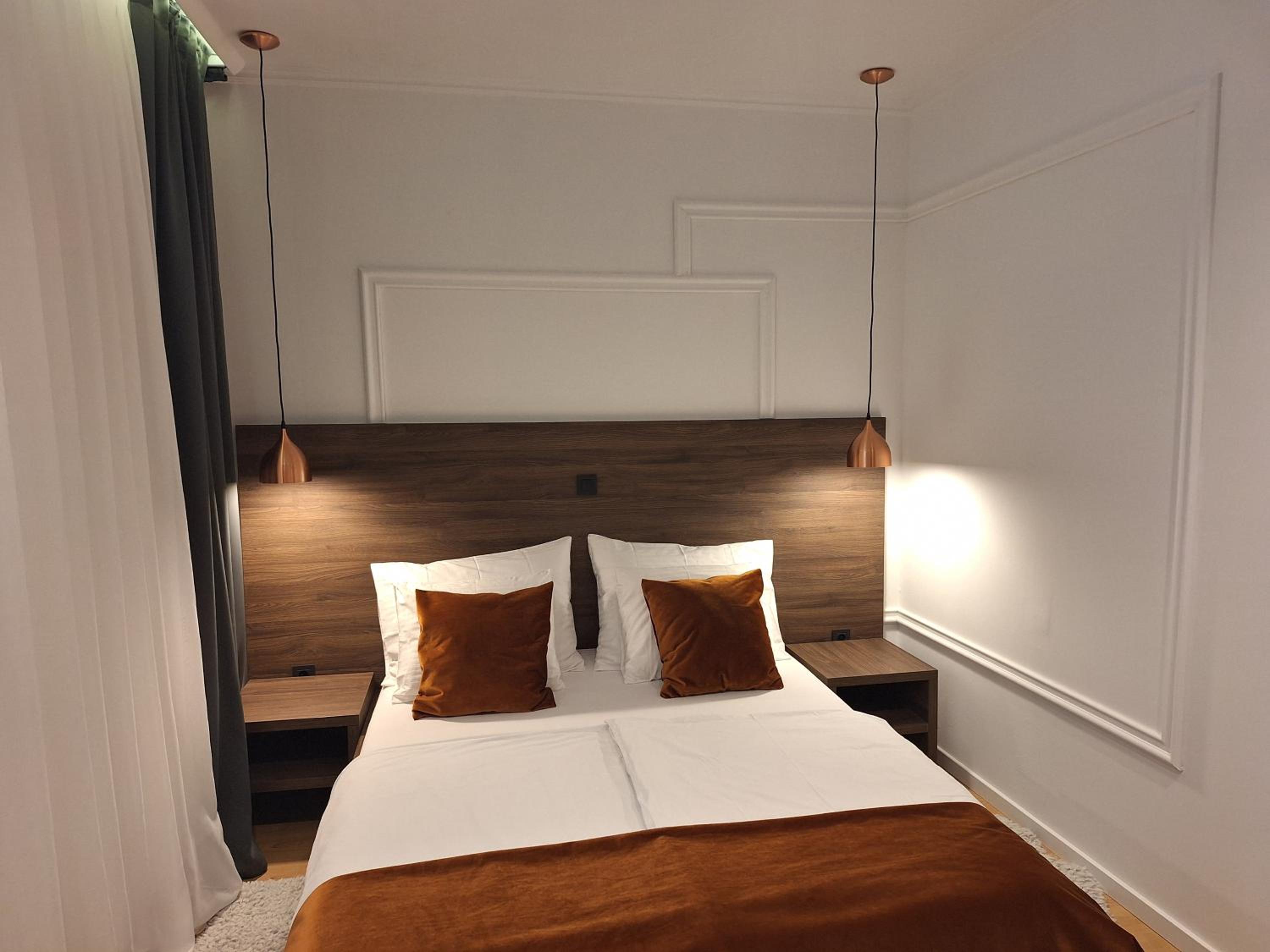 Accommodation Iva
