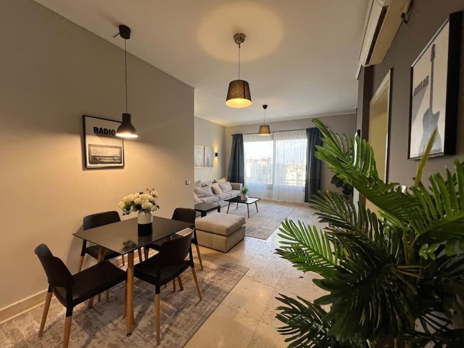 Sunny Bright 1BR in Palm Hills