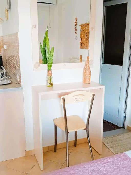 Sea Side Serenity 7