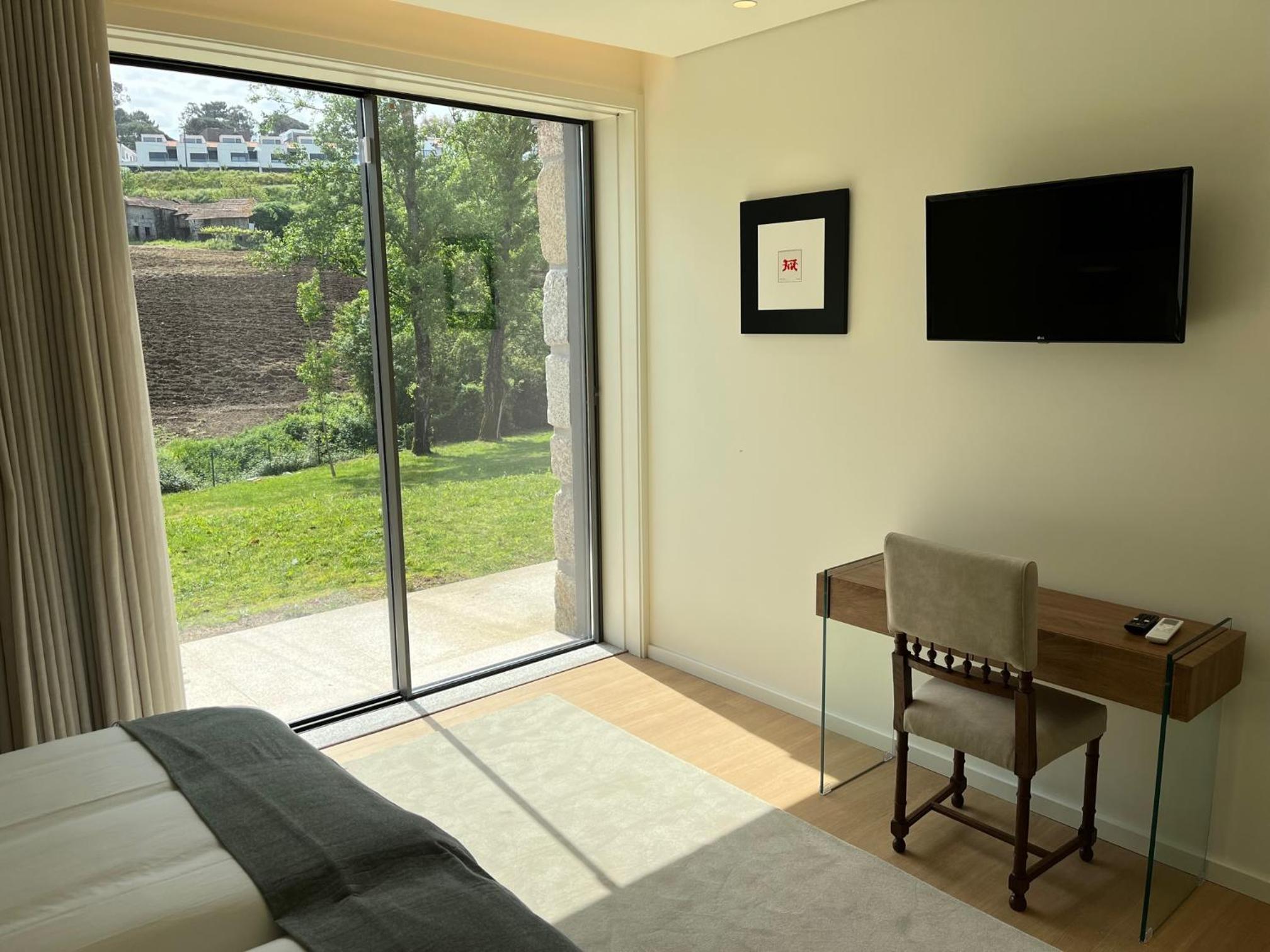 PORTO - Penafiel - QUINTA DE SANTIAGO COUNTRY HOUSE