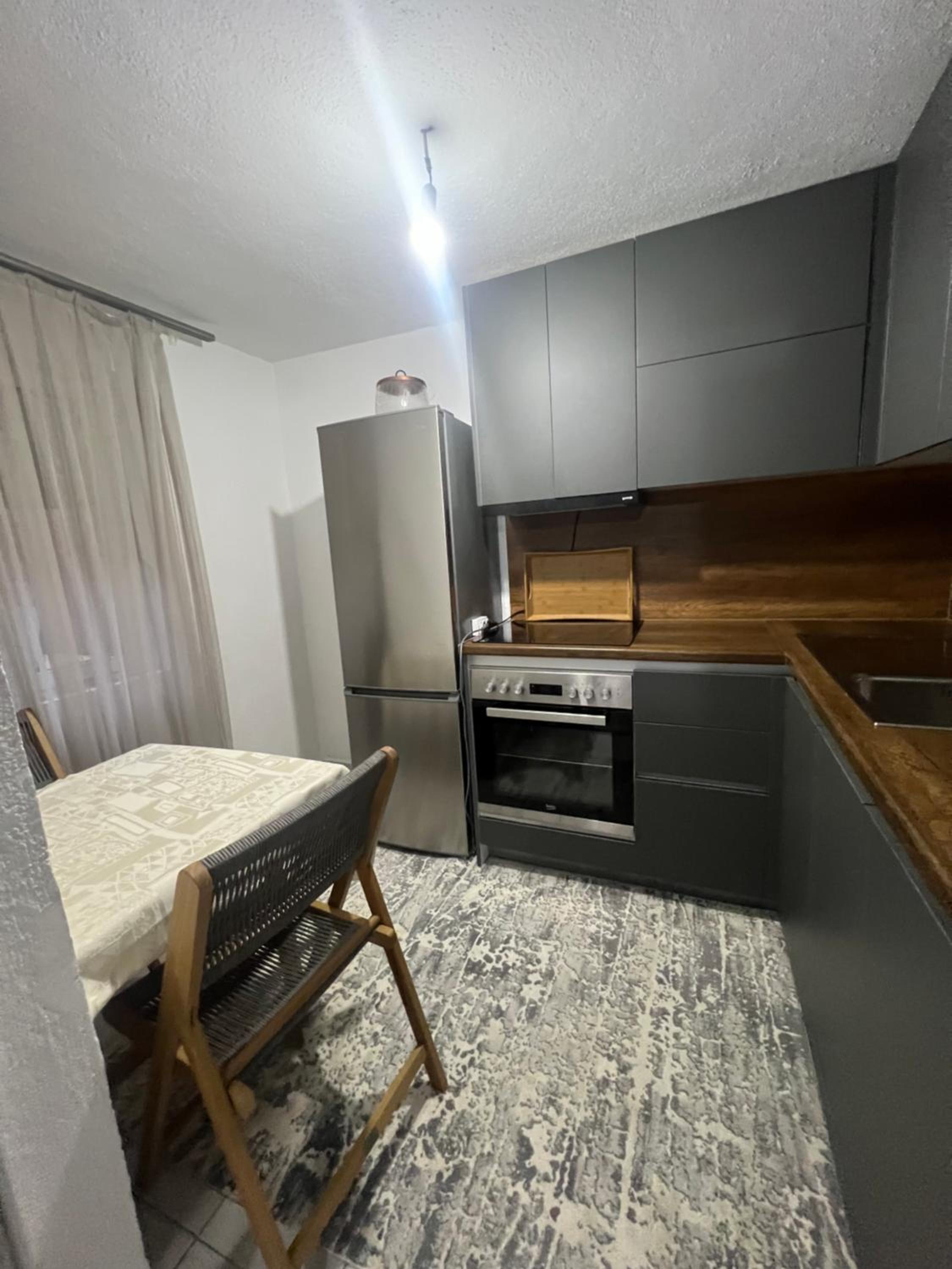 July Apartment, photo 3