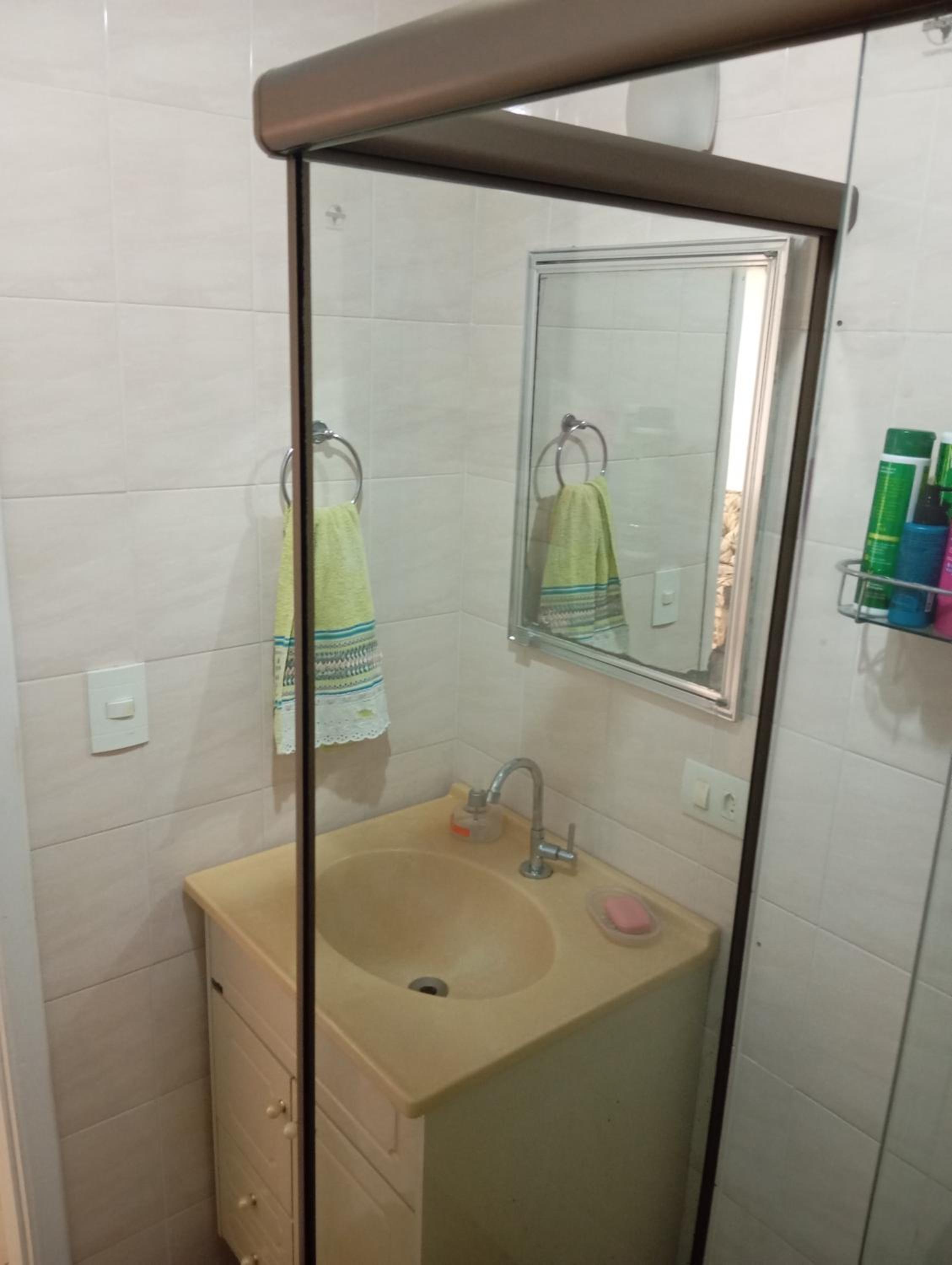 Apto Guarujá 200 metros Praia Enseada