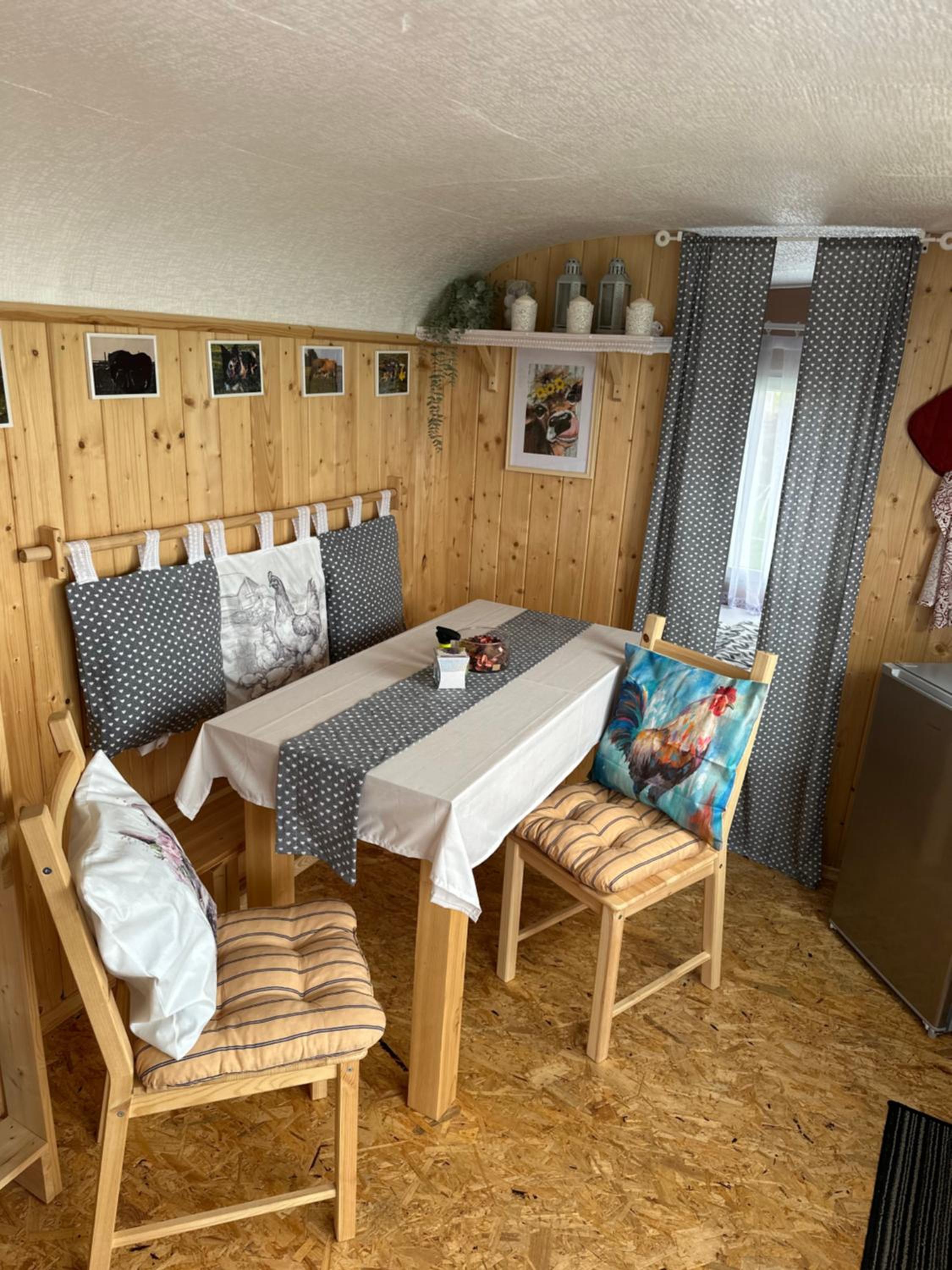 Horská maringotka na farmě