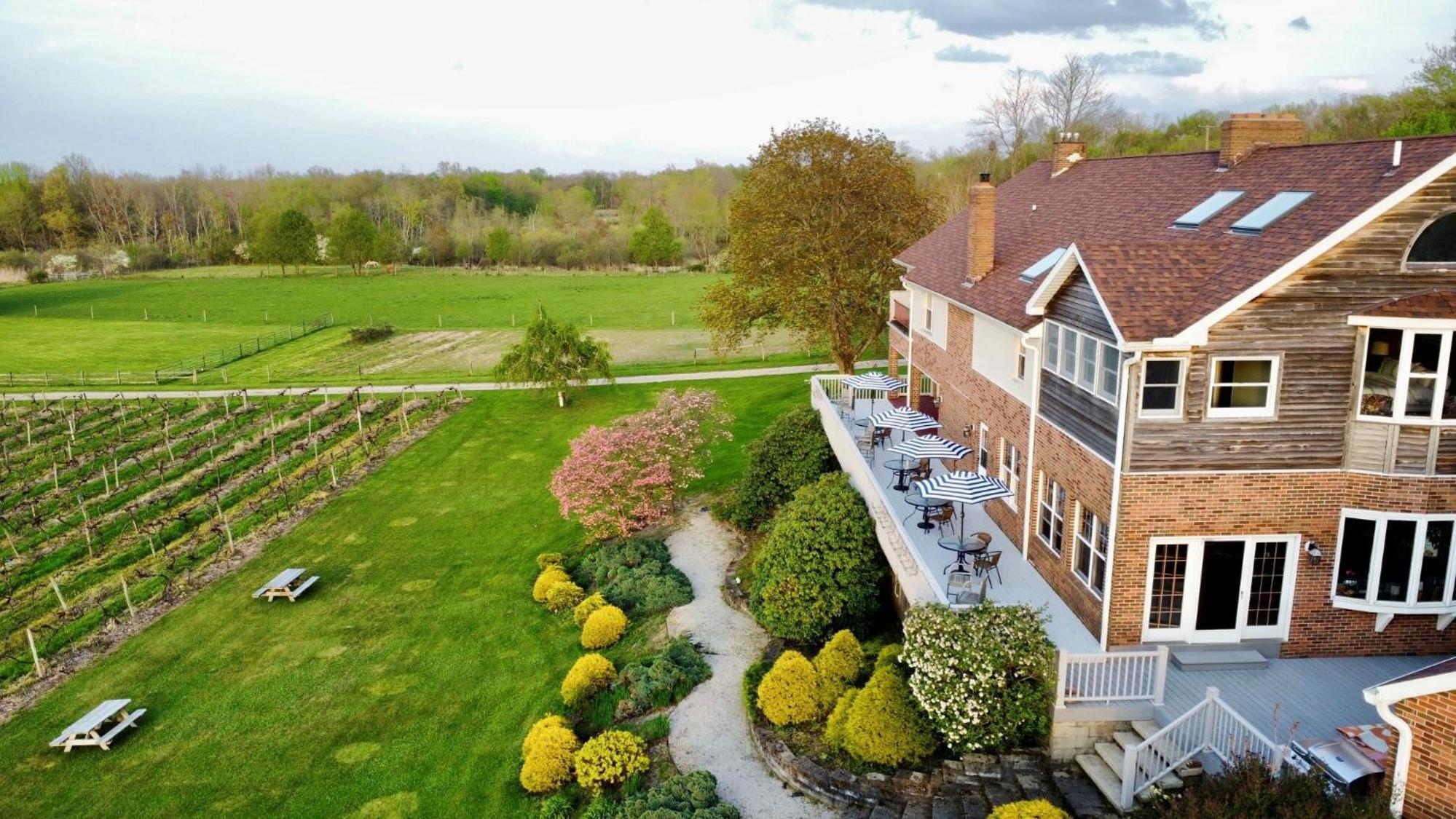Warner-Concord Farms Bed & Breakfast view 2