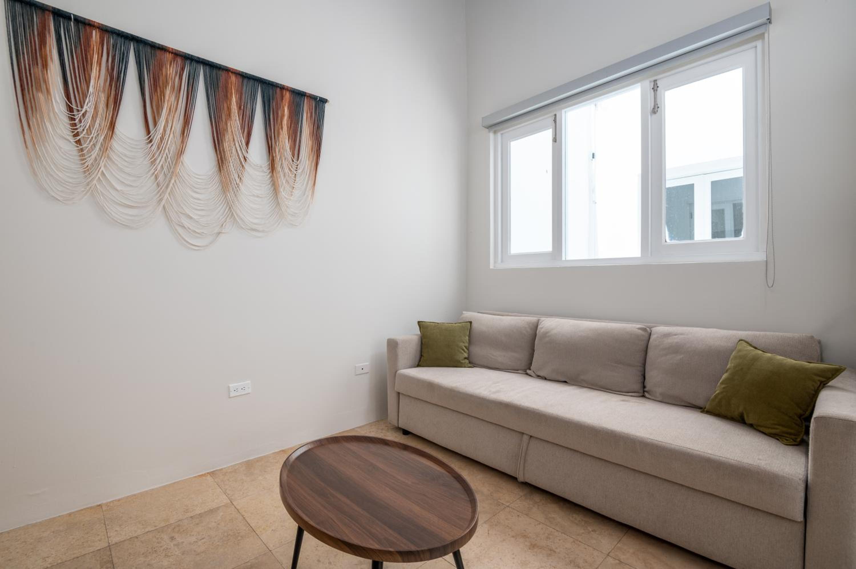 2-BR Apt centrally located in OSJ!