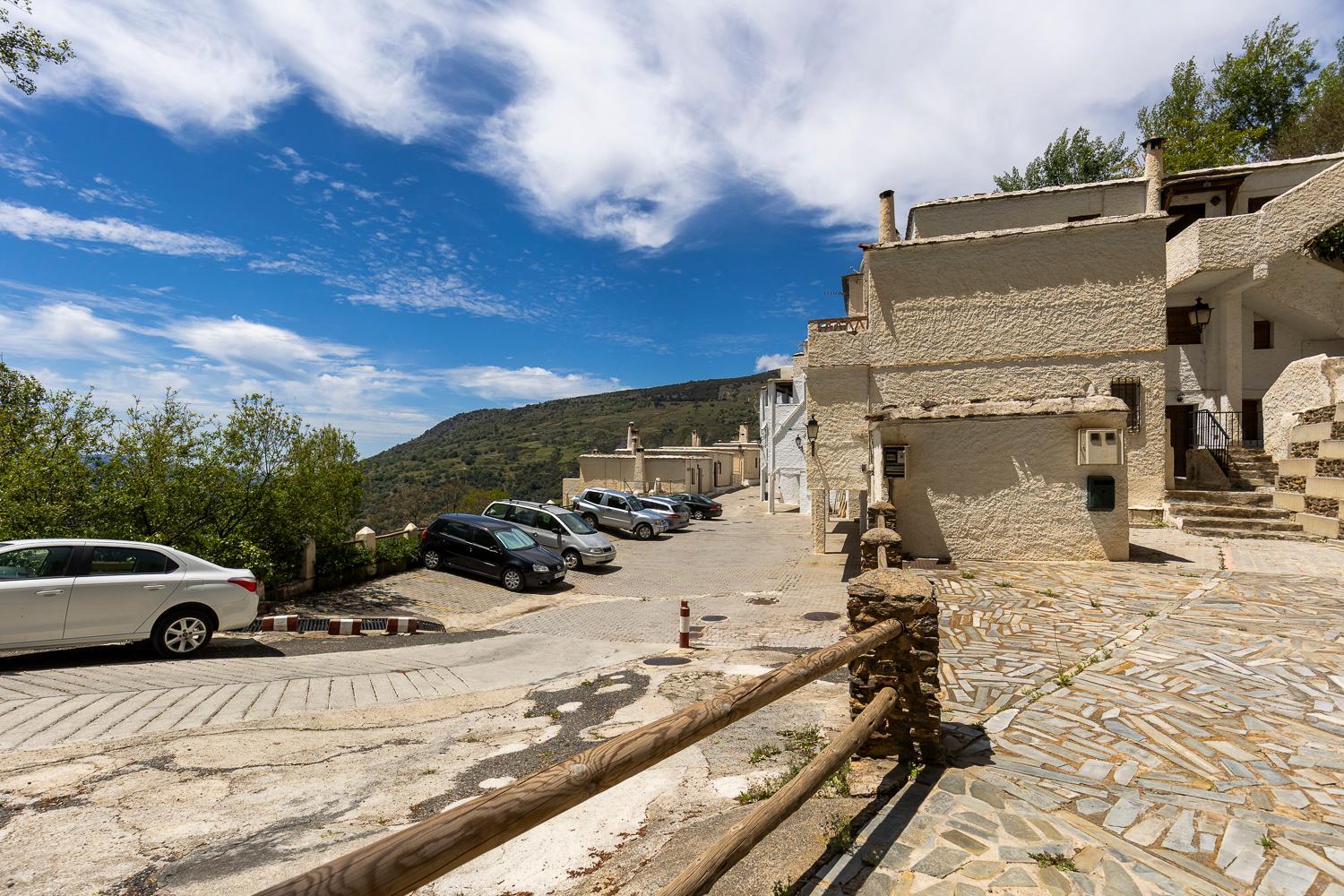 Casa Los Compadres de Capileira con Piscina