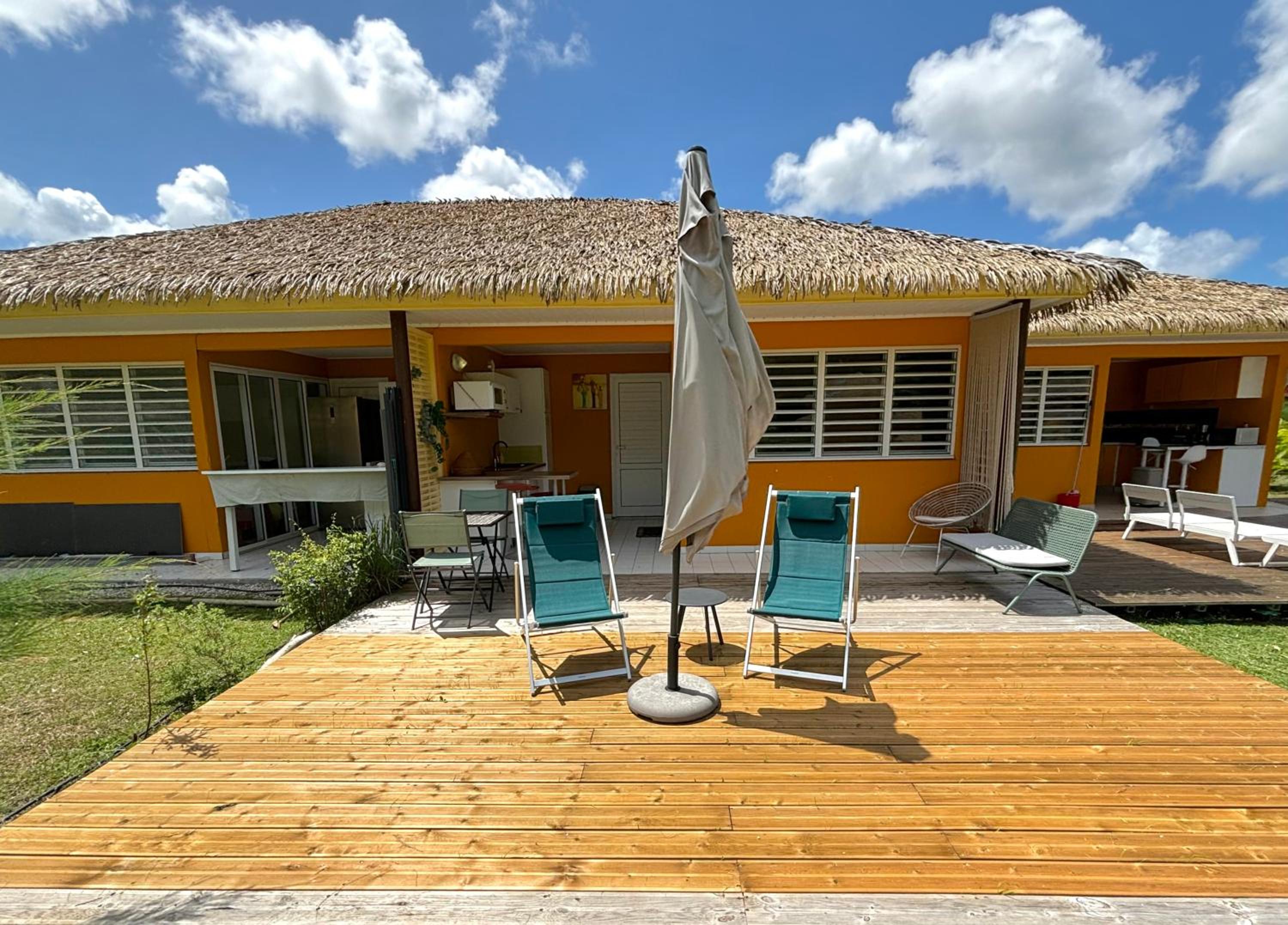 Bungalow Agathe - Wifi, Farnienté et Plage à 2 minutes view 2