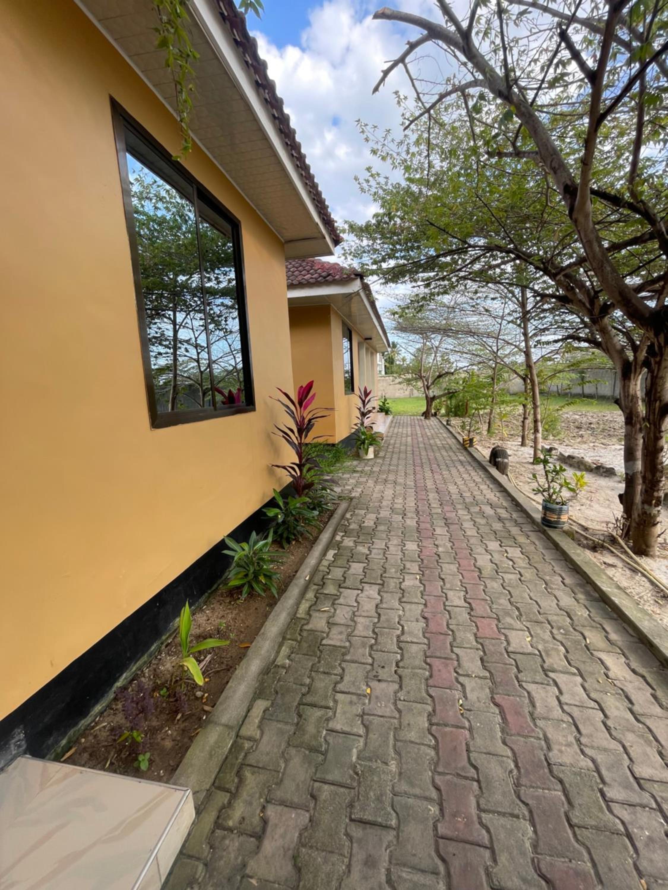 Konokono Mbezi beach