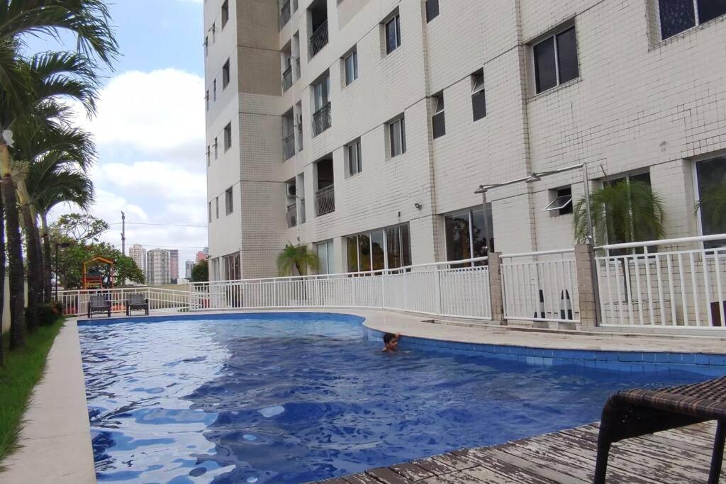 Ape bem localizado c/ piscina