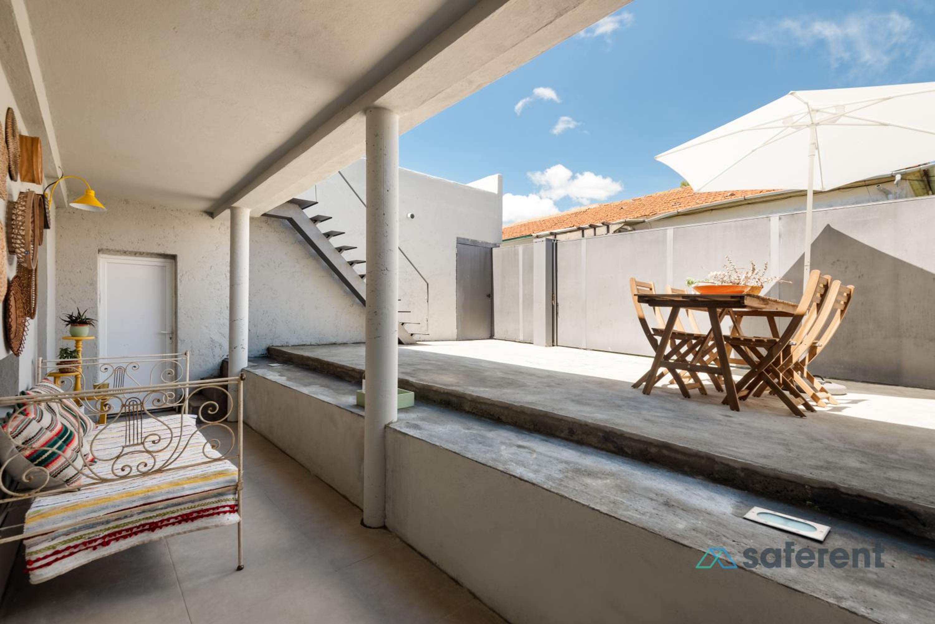 Aguda's Family House view 5