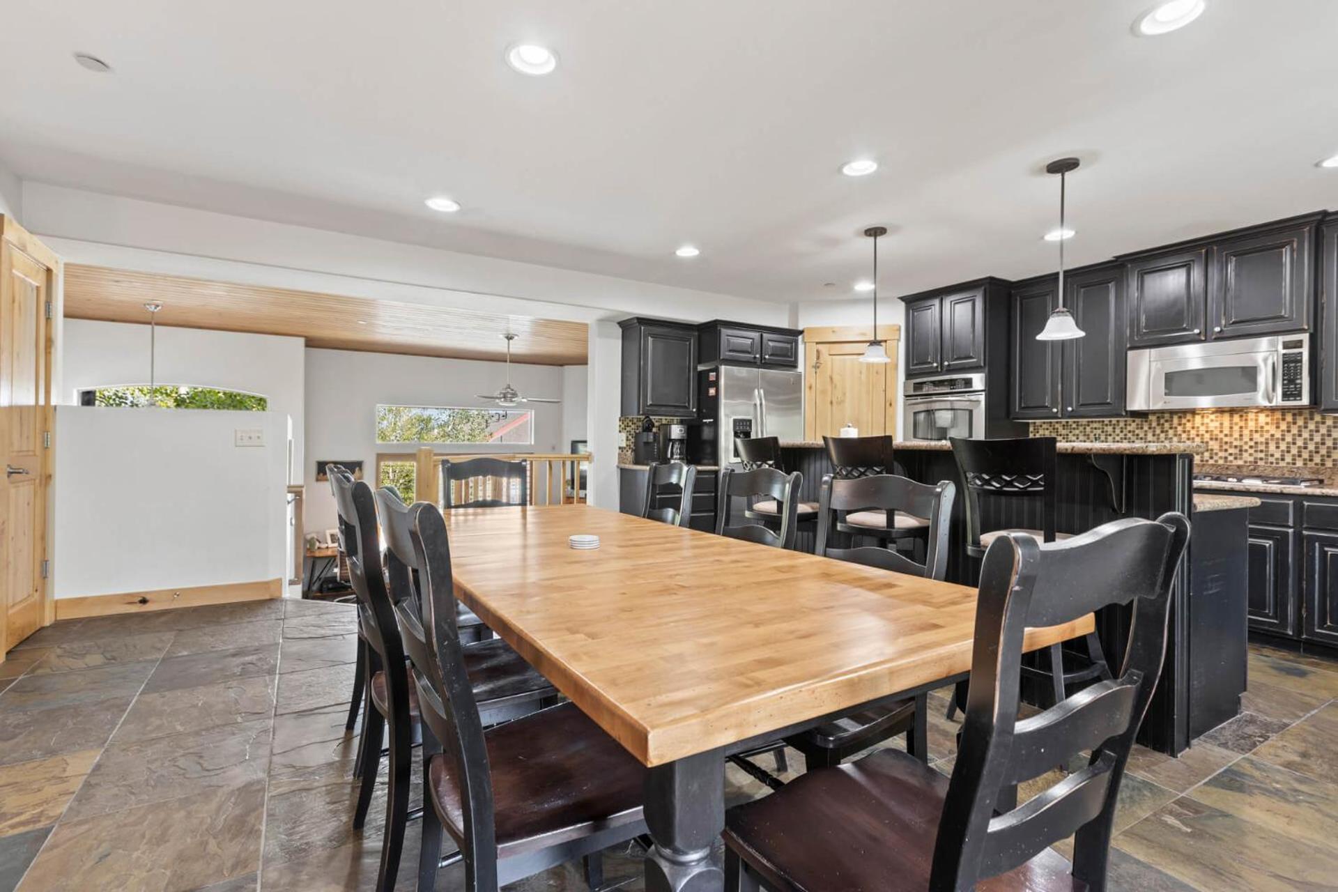 Bear Hollow Village 5595 by Moose Management view 4