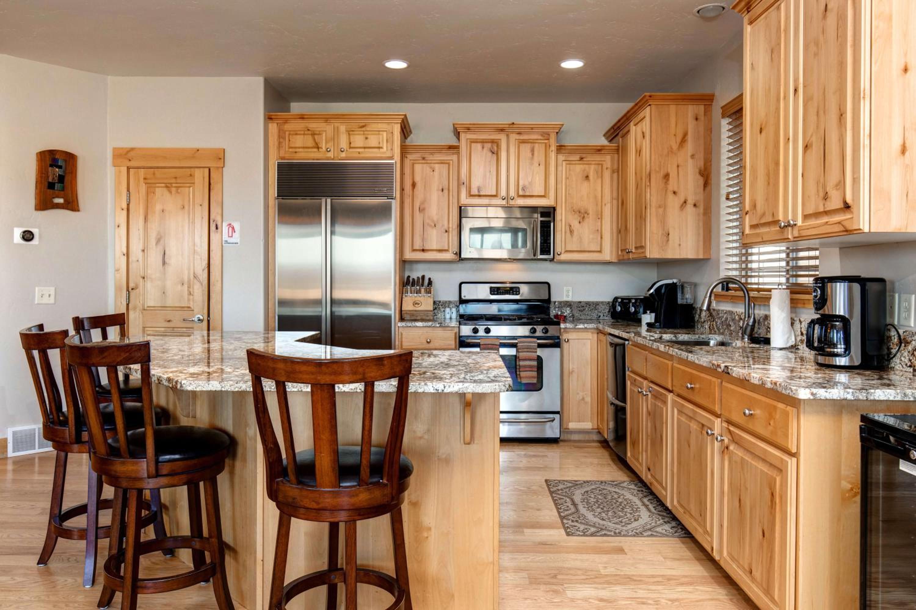 Bear Hollow Village 5639 by Moose Management view 3