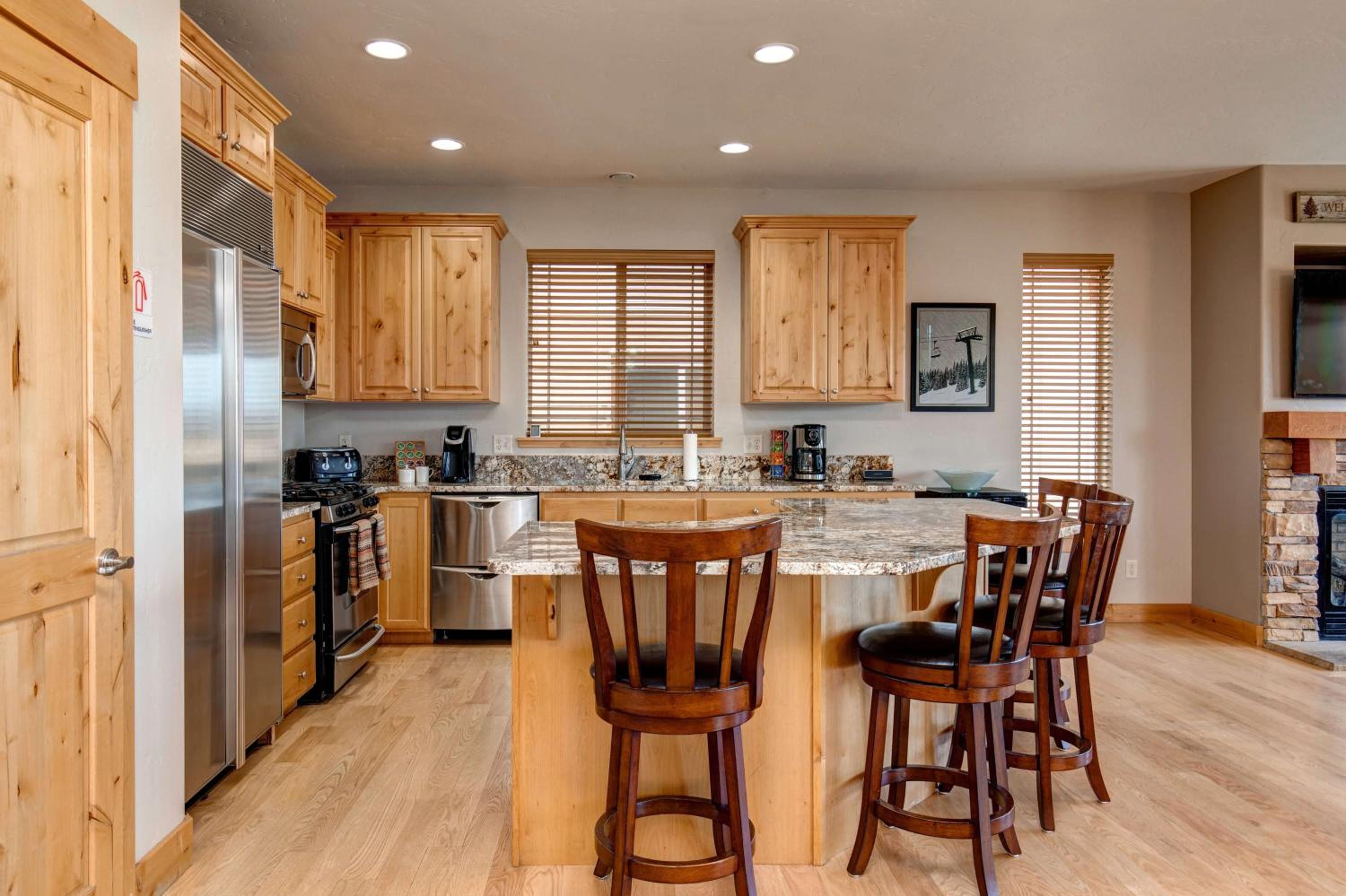 Bear Hollow Village 5639 by Moose Management view 4
