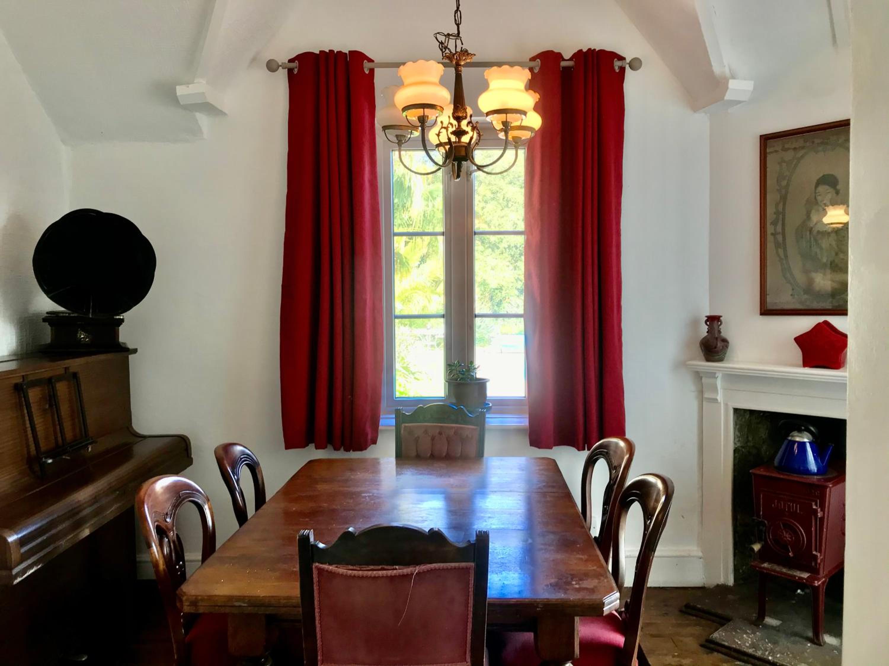 TORWOOD VICTORIAN HOUSE view 4