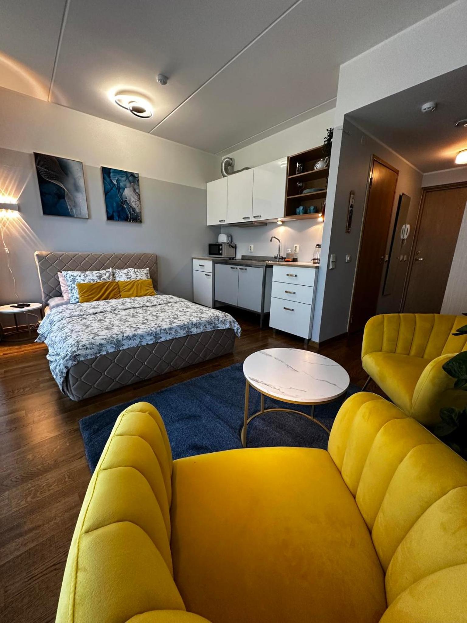 Studio with Balcony & Private Parking view 3