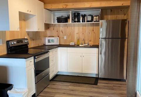 Cloverleaf Cottages