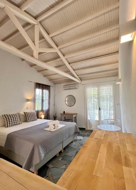 Lithea Villas and Studios by the Sea