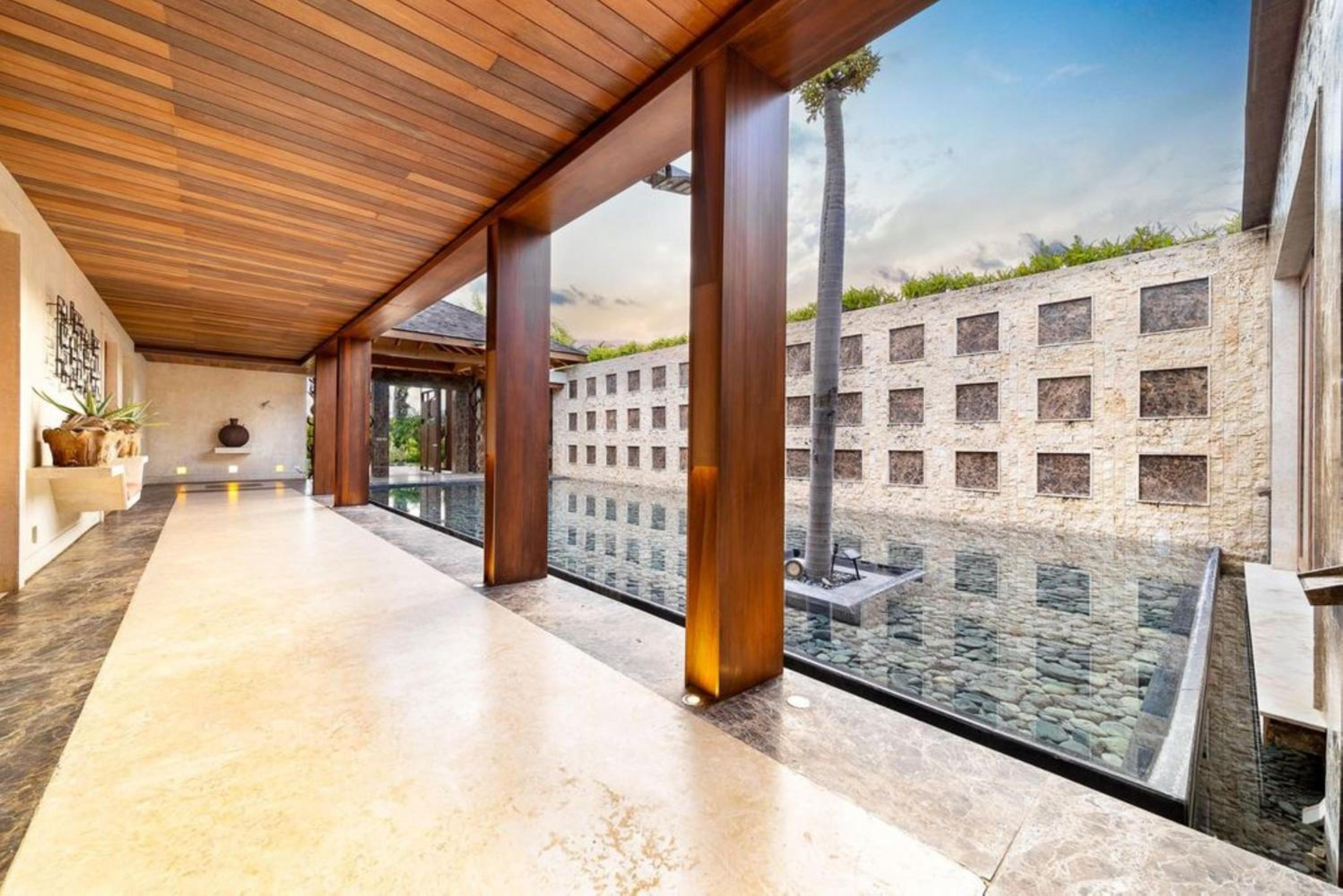 This villa will impress you with its looks view 4