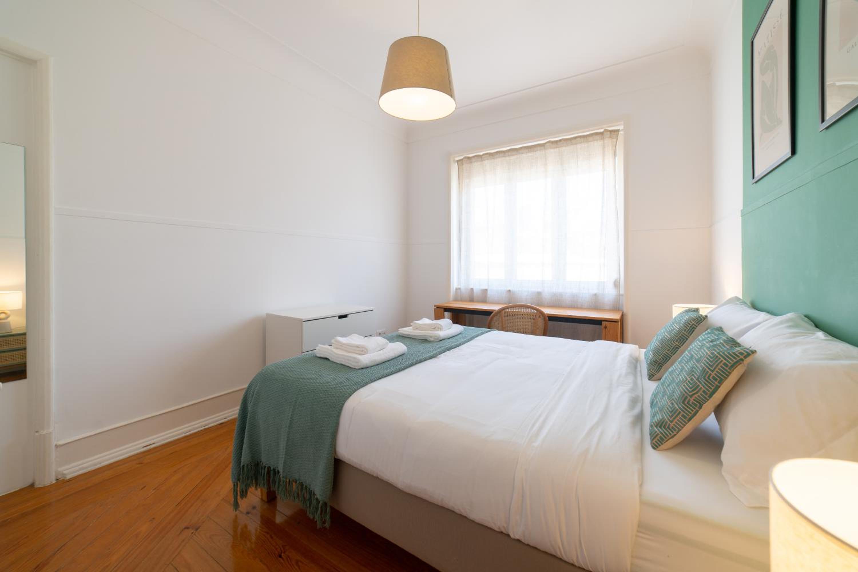 Desterro 2 - Historical four-bedroom apartment