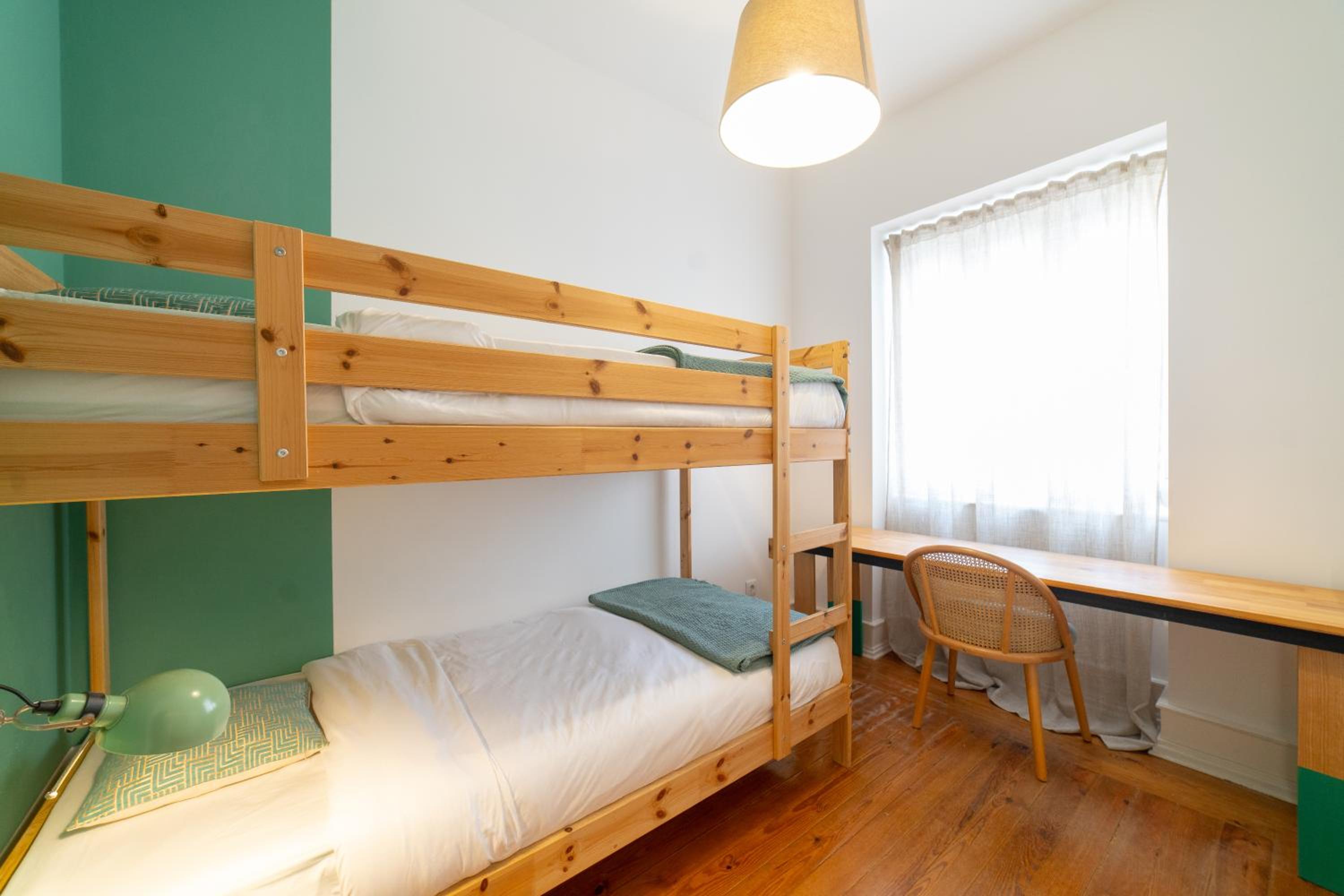Desterro 2 - Historical four-bedroom apartment