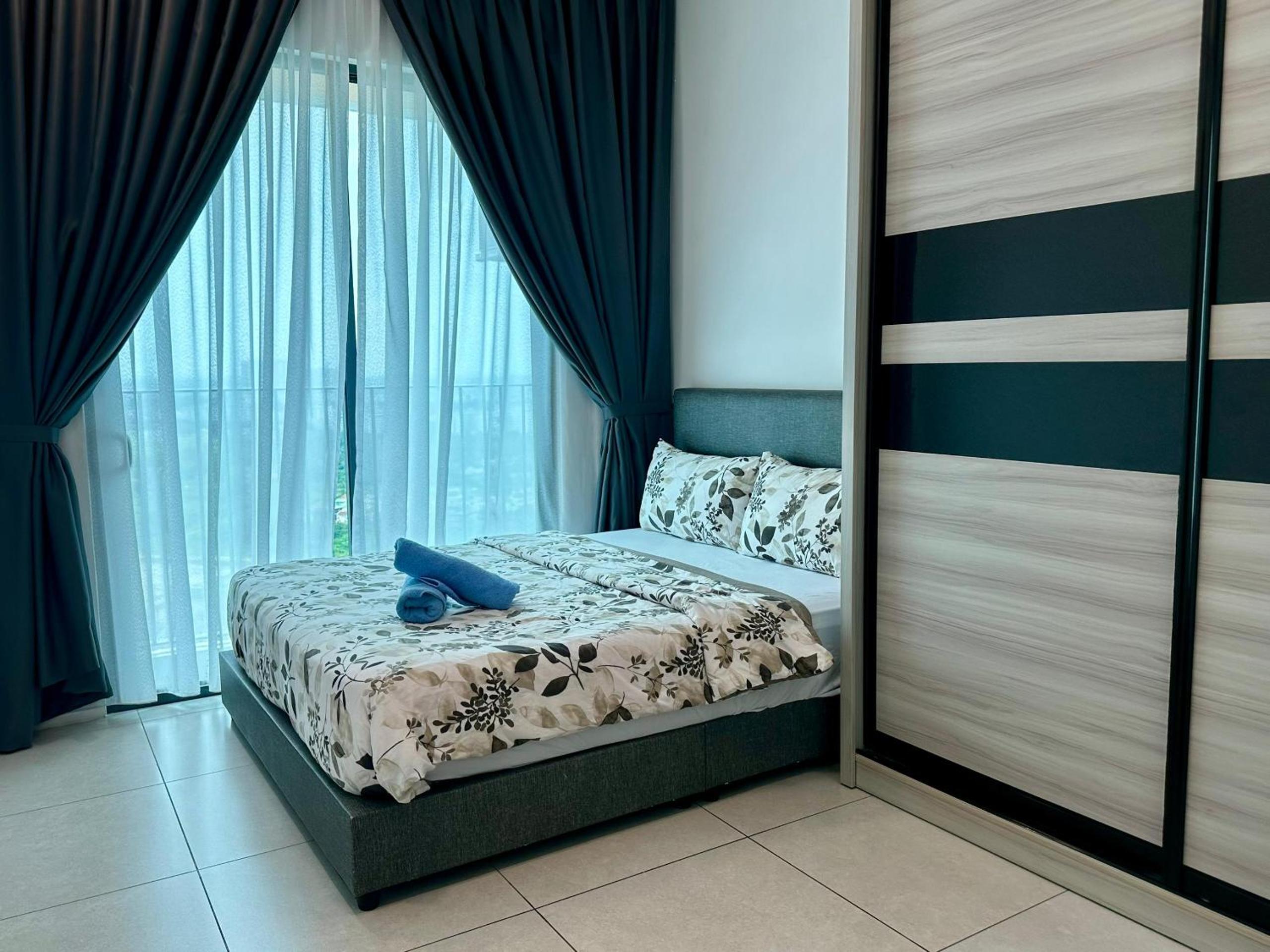 Suite BigStudio @Meritus Residensi photo 7