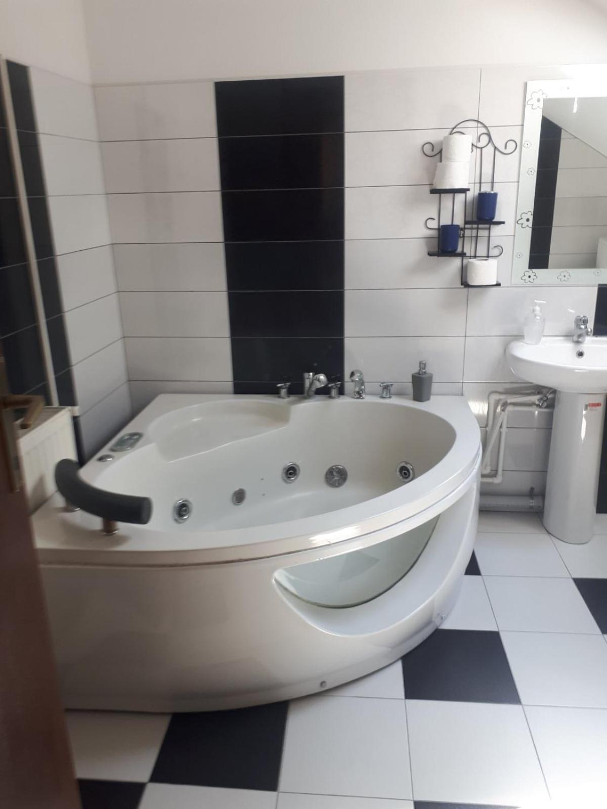 Apartman Break 2