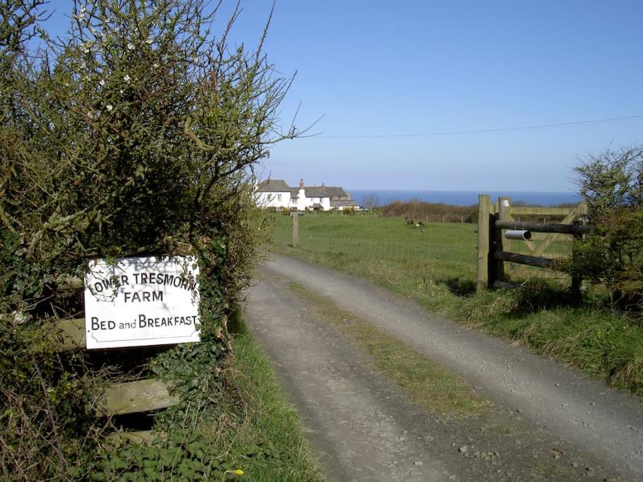 Lower Tresmorn Farmhouse