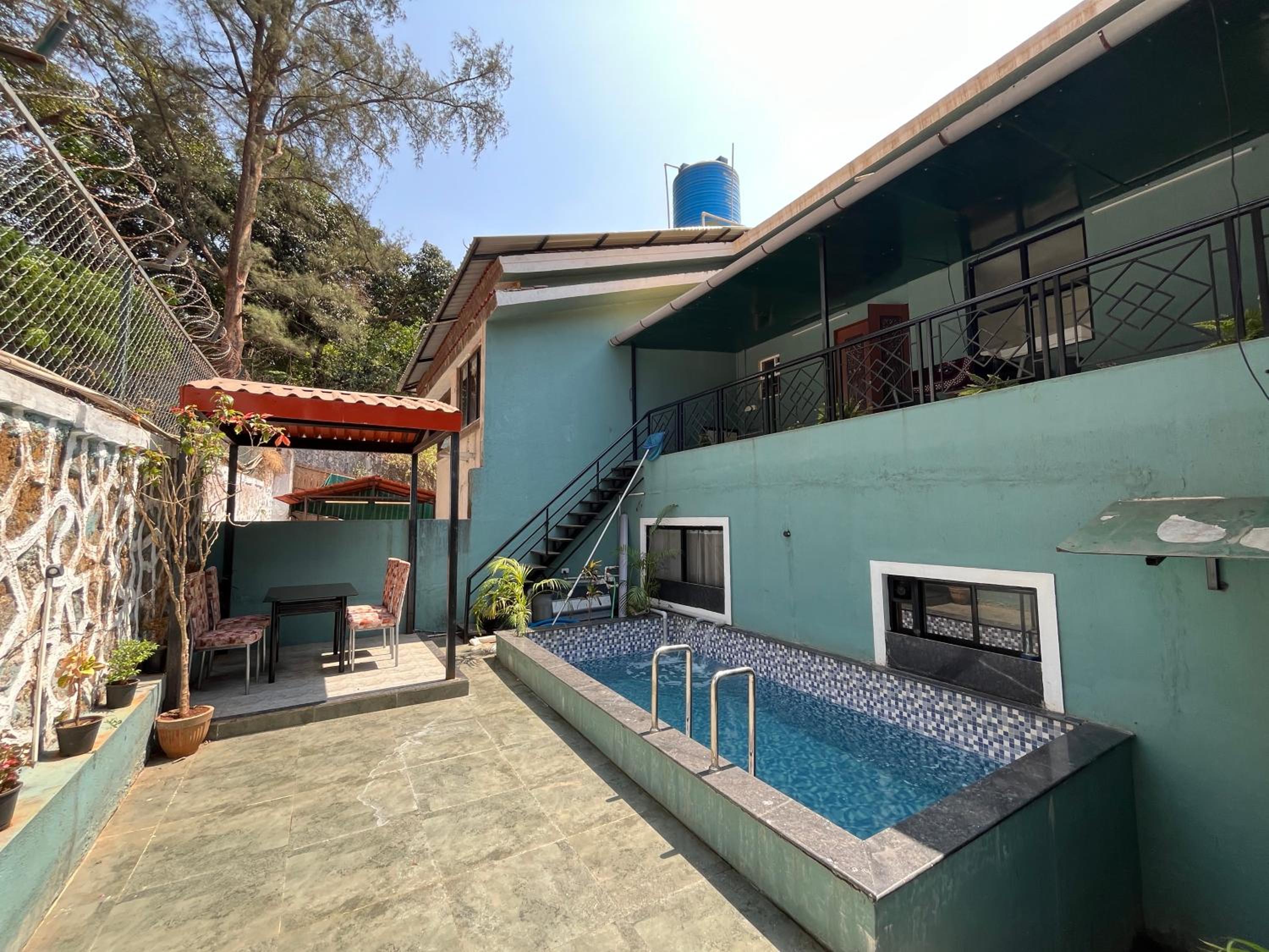 Snooze Villa view 3