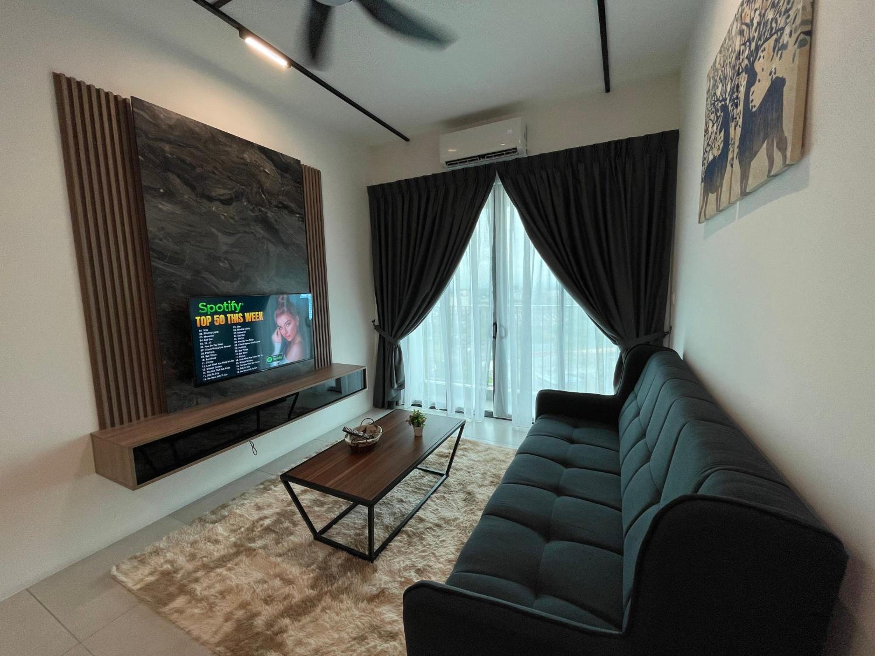 Suite BigStudio @Meritus Residensi photo 8