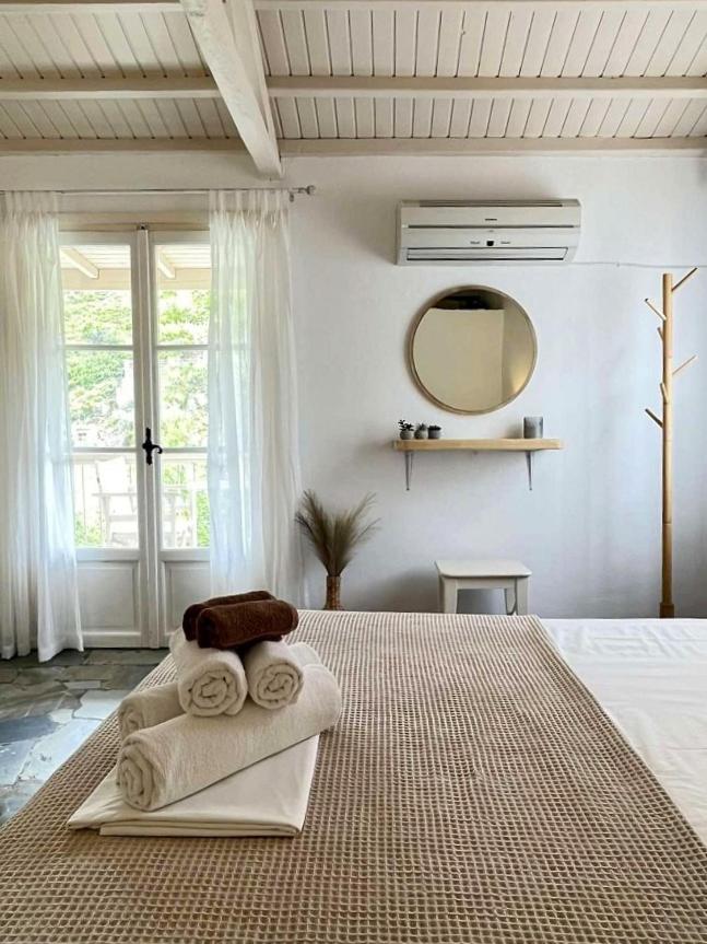 Lithea Villas and Studios by the Sea
