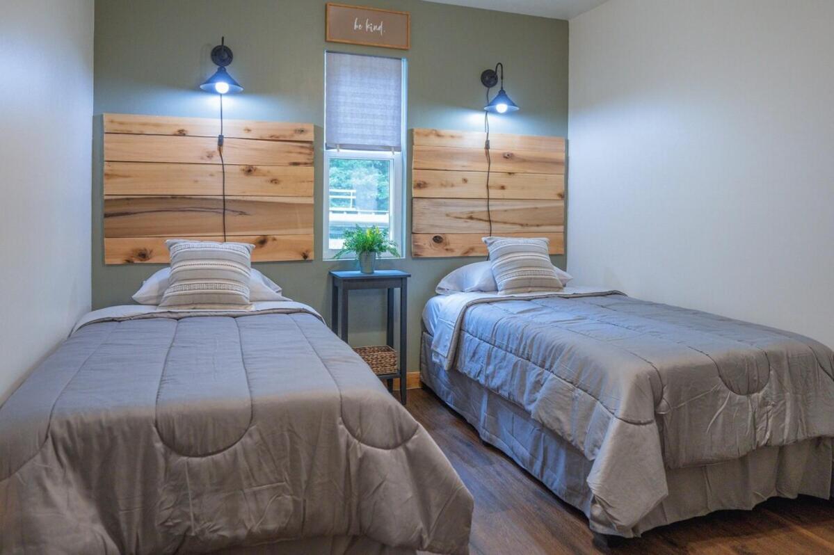 White Oak Cabin