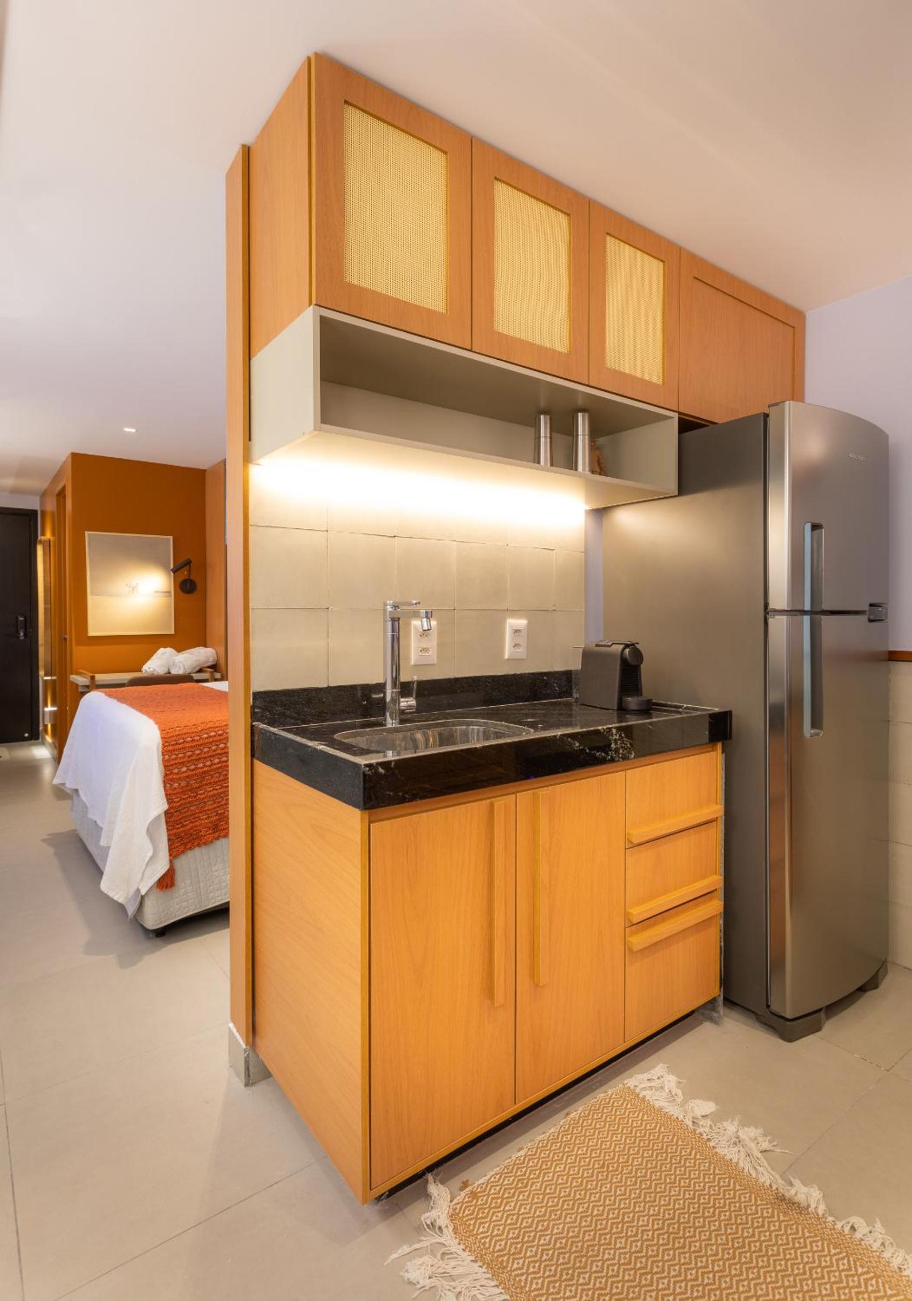 Loft com jacuzzi privativa frente mar do Bessa