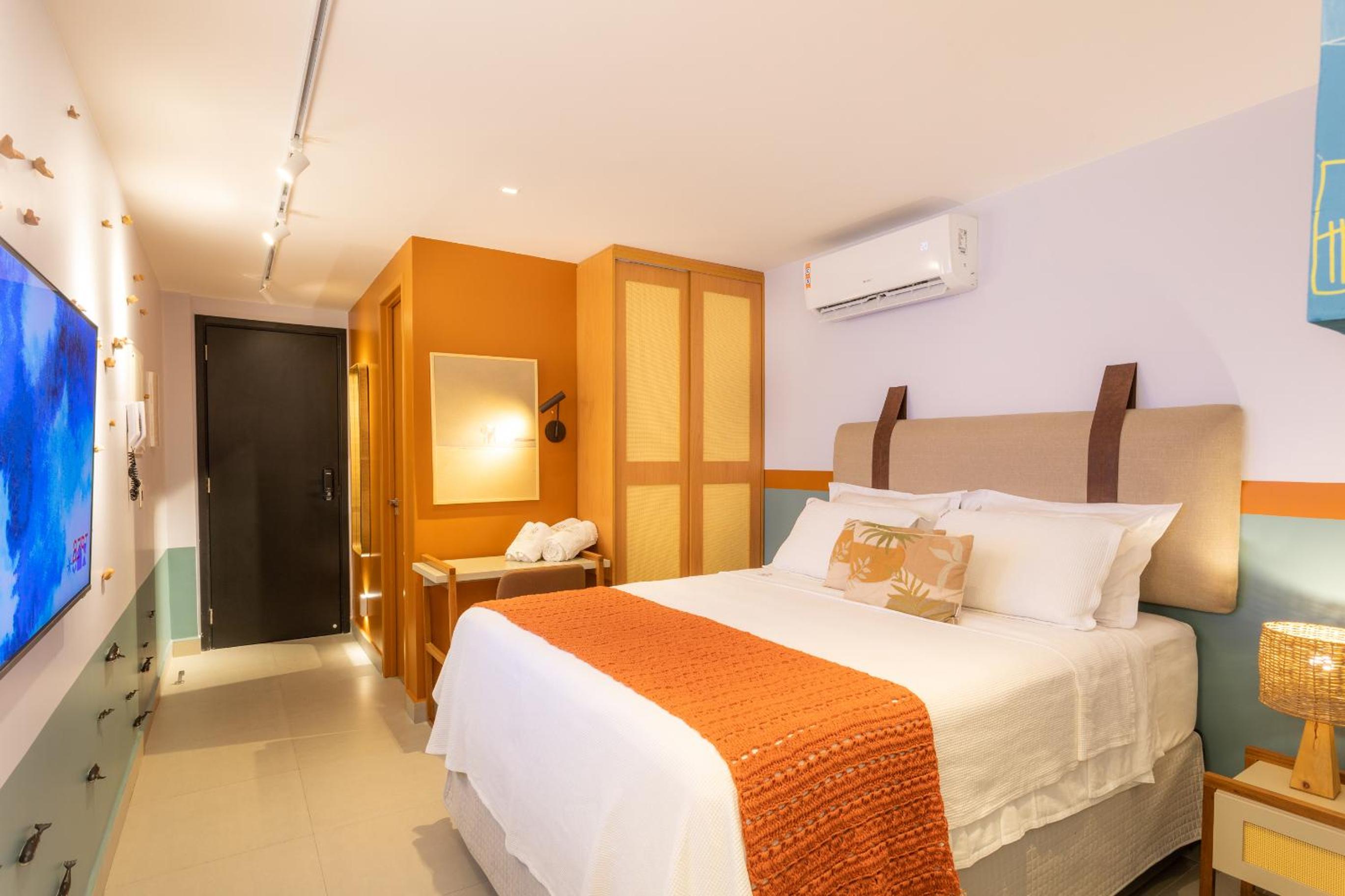 Loft com jacuzzi privativa frente mar do Bessa