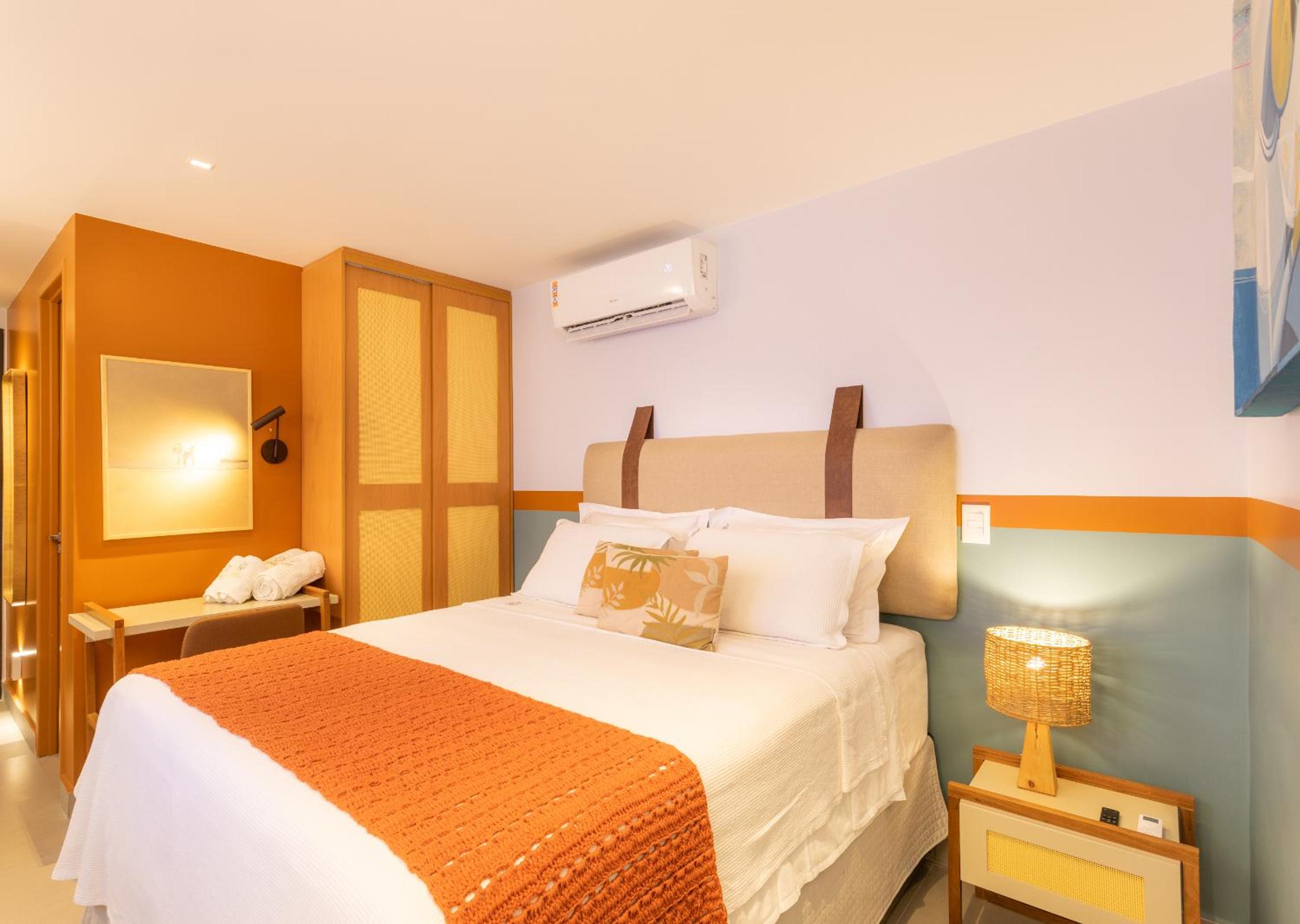 Loft com jacuzzi privativa frente mar do Bessa