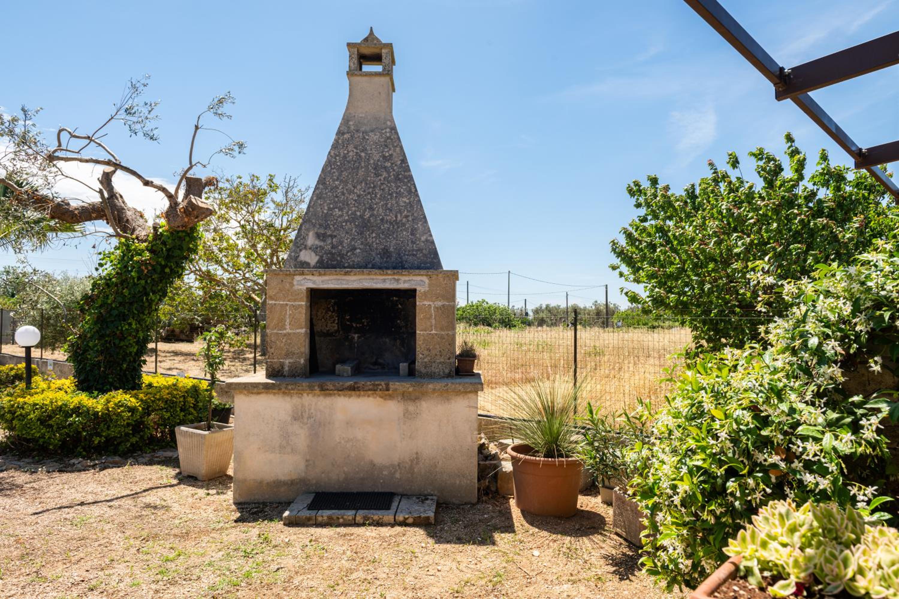 ANGELI NEL SALENTO COUNTRY HOUSE view 5