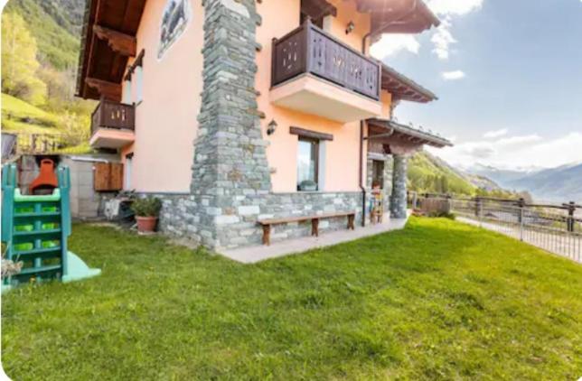 La maison rose view 3