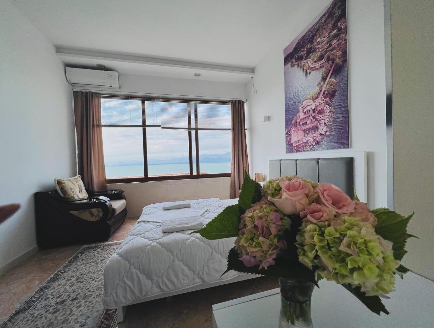 Iart Residence