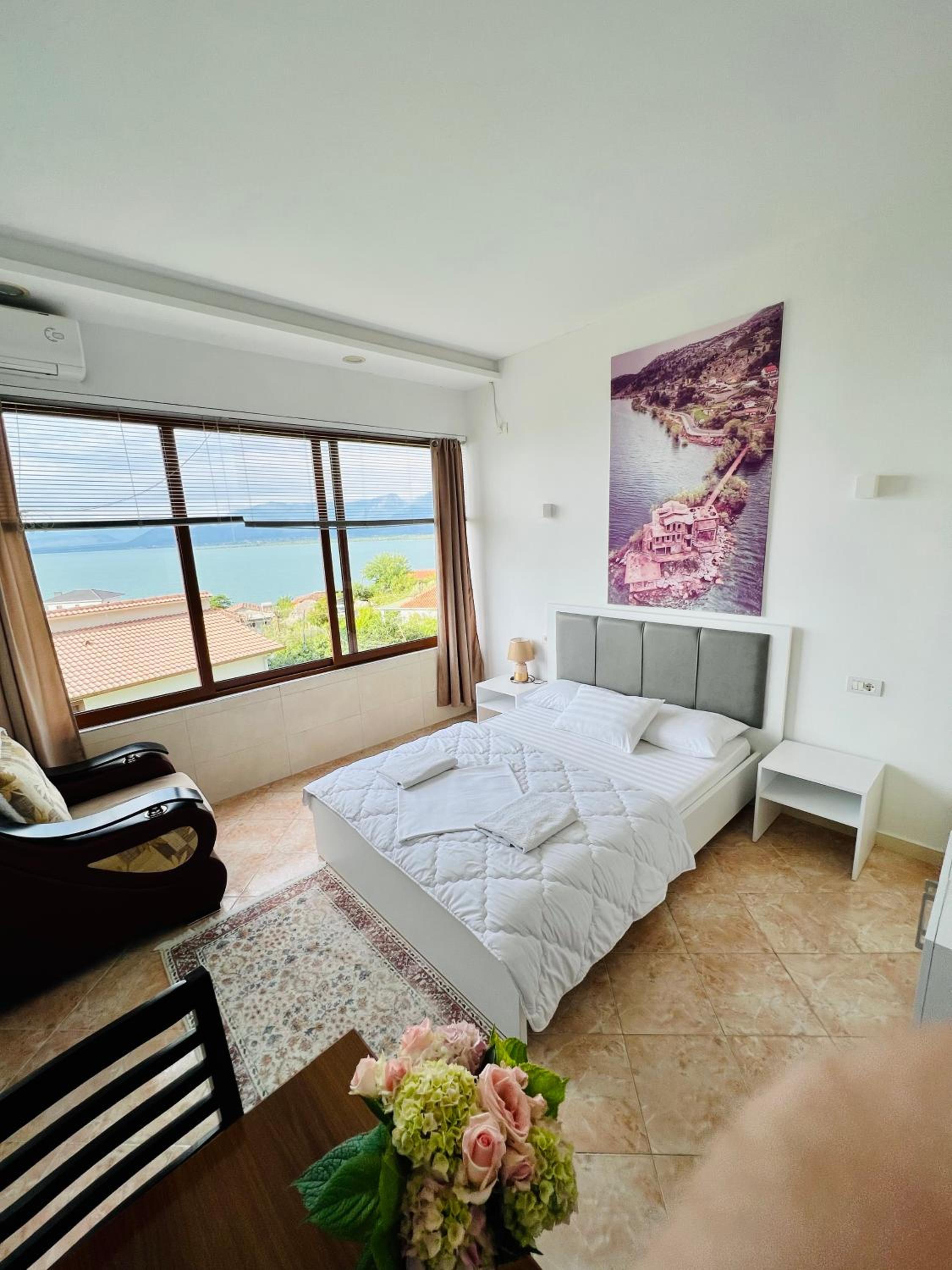 Iart Residence